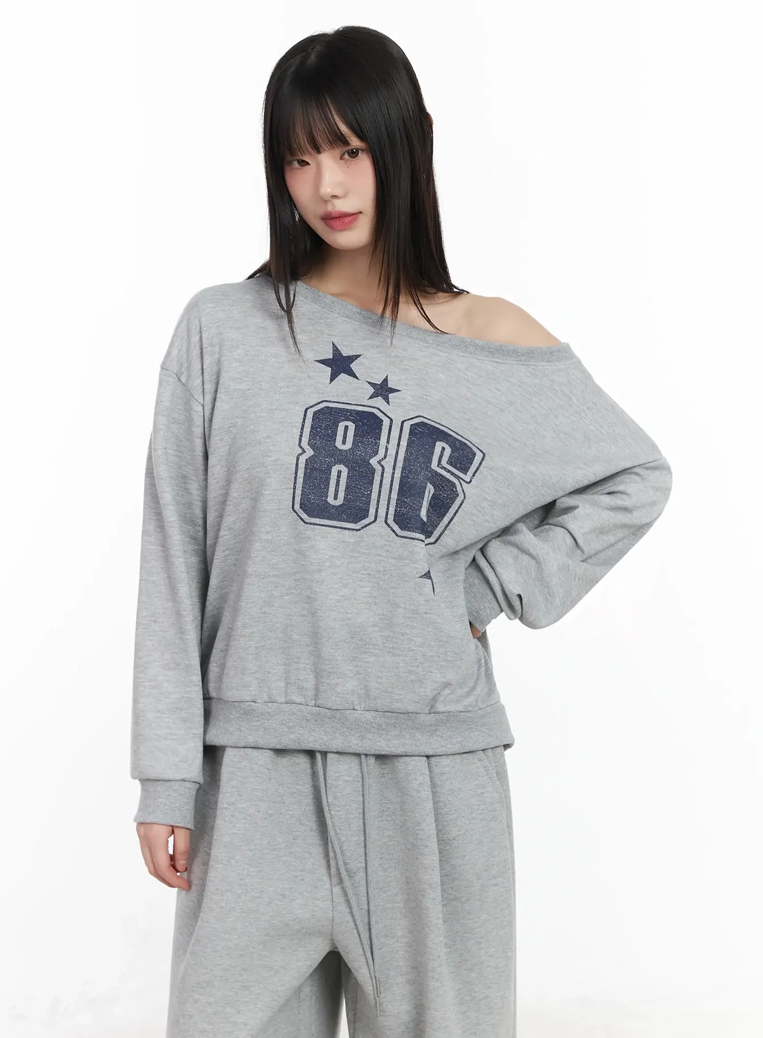 86 Sporty Off-Shoulder Sweatshirt IM530 - Image 3