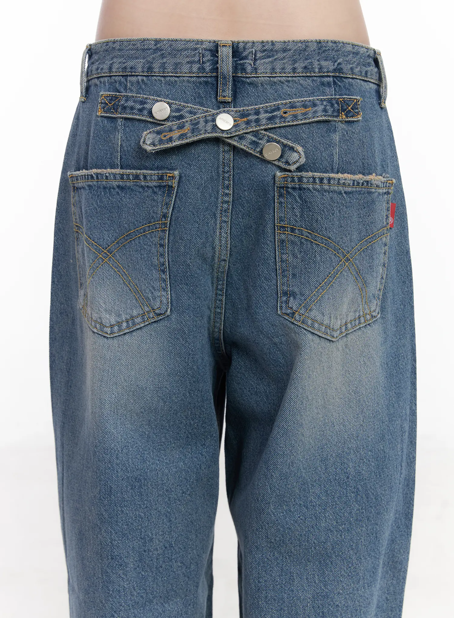 Ainslie Classic Wide-Fit Jeans CM526 - Image 6