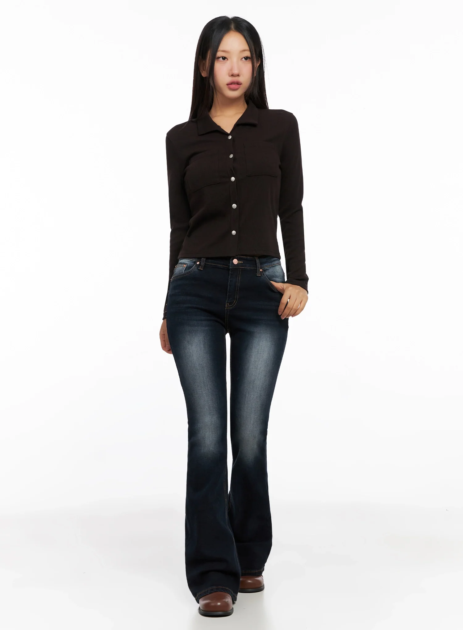 Aliyah Mid-Rise Hip Pad Flared Jeans IG528 - Image 5