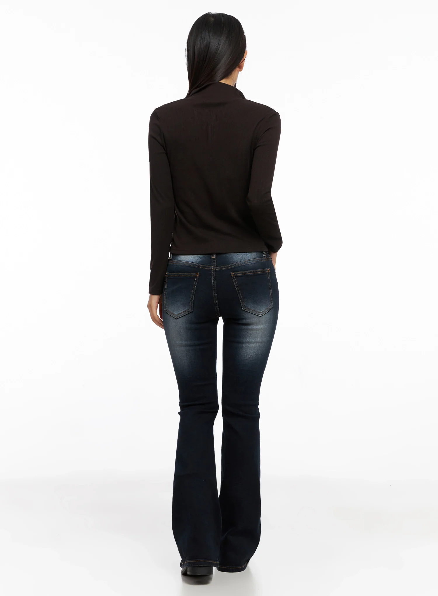 Aliyah Mid-Rise Hip Pad Flared Jeans IG528 - Image 7