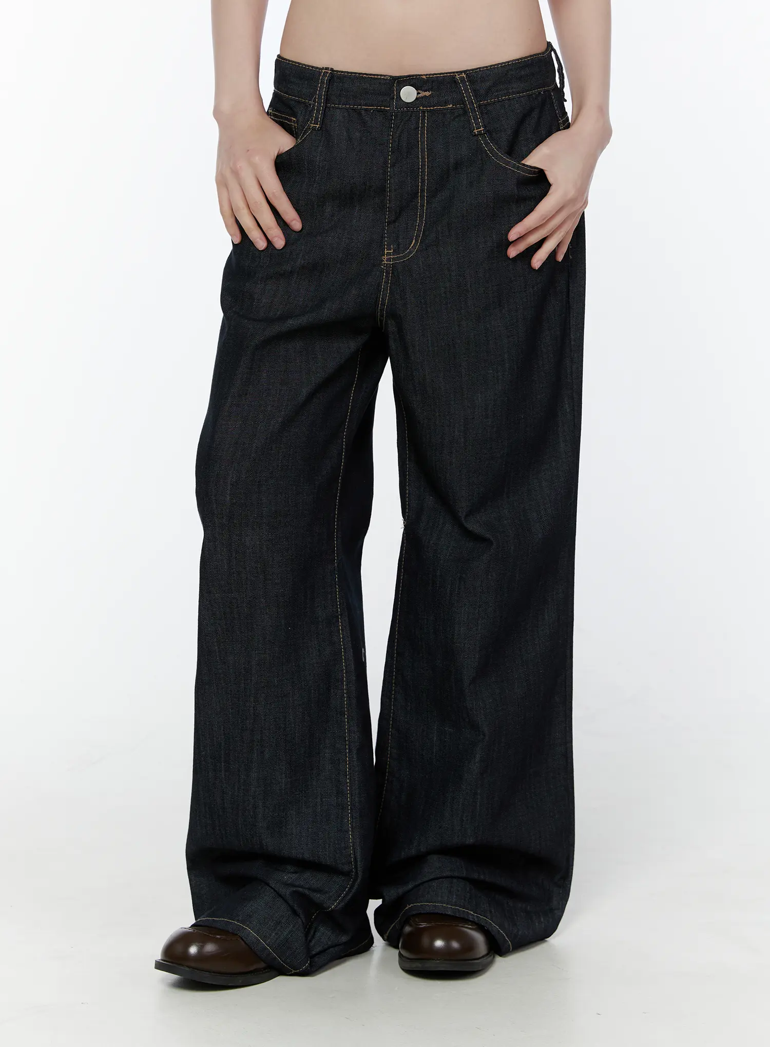 Alou No-Fade Wide-Leg Jeans CU505
