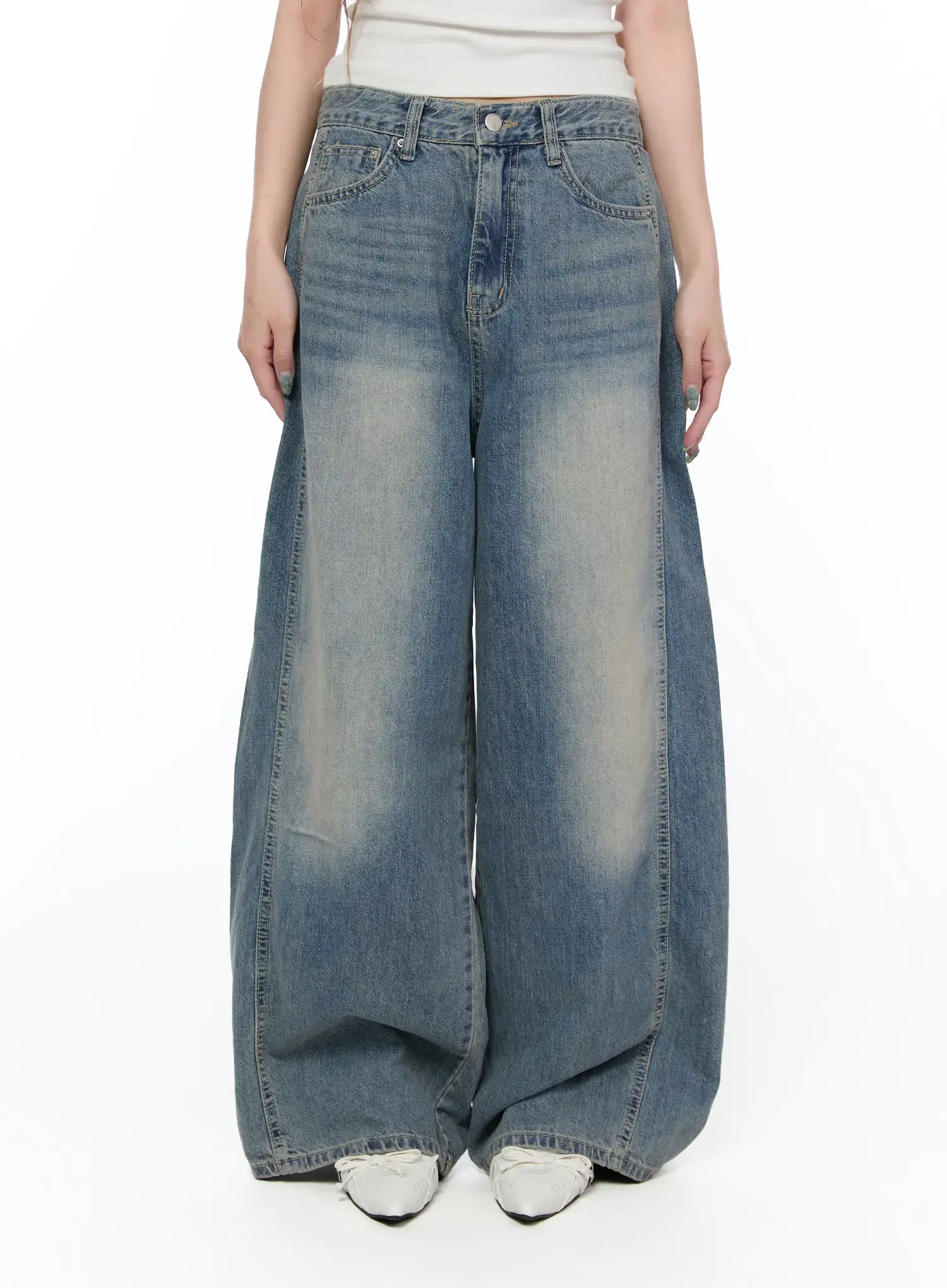 Amoura Wide Leg Washed Jeans CA521 - Image 10