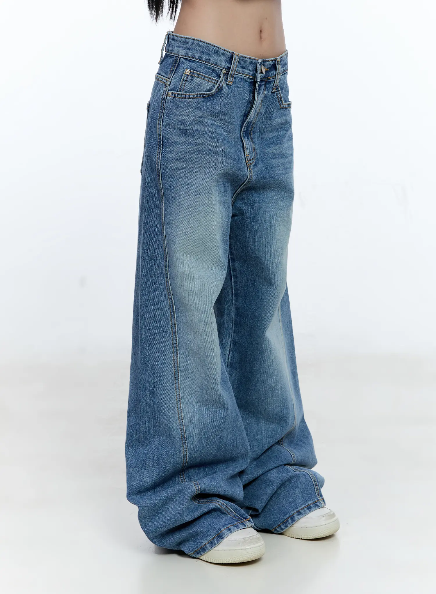 Ana Wide-Leg Denim Jeans CG507 - Image 9