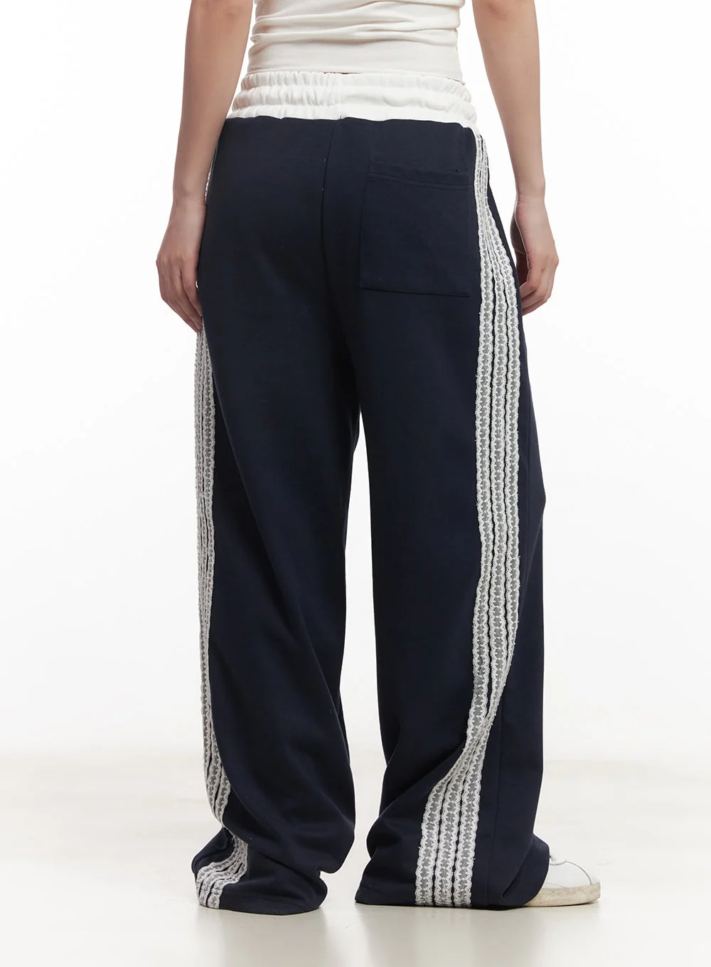 Angel Lace Wide-Leg Trackpants CA521 - Image 4