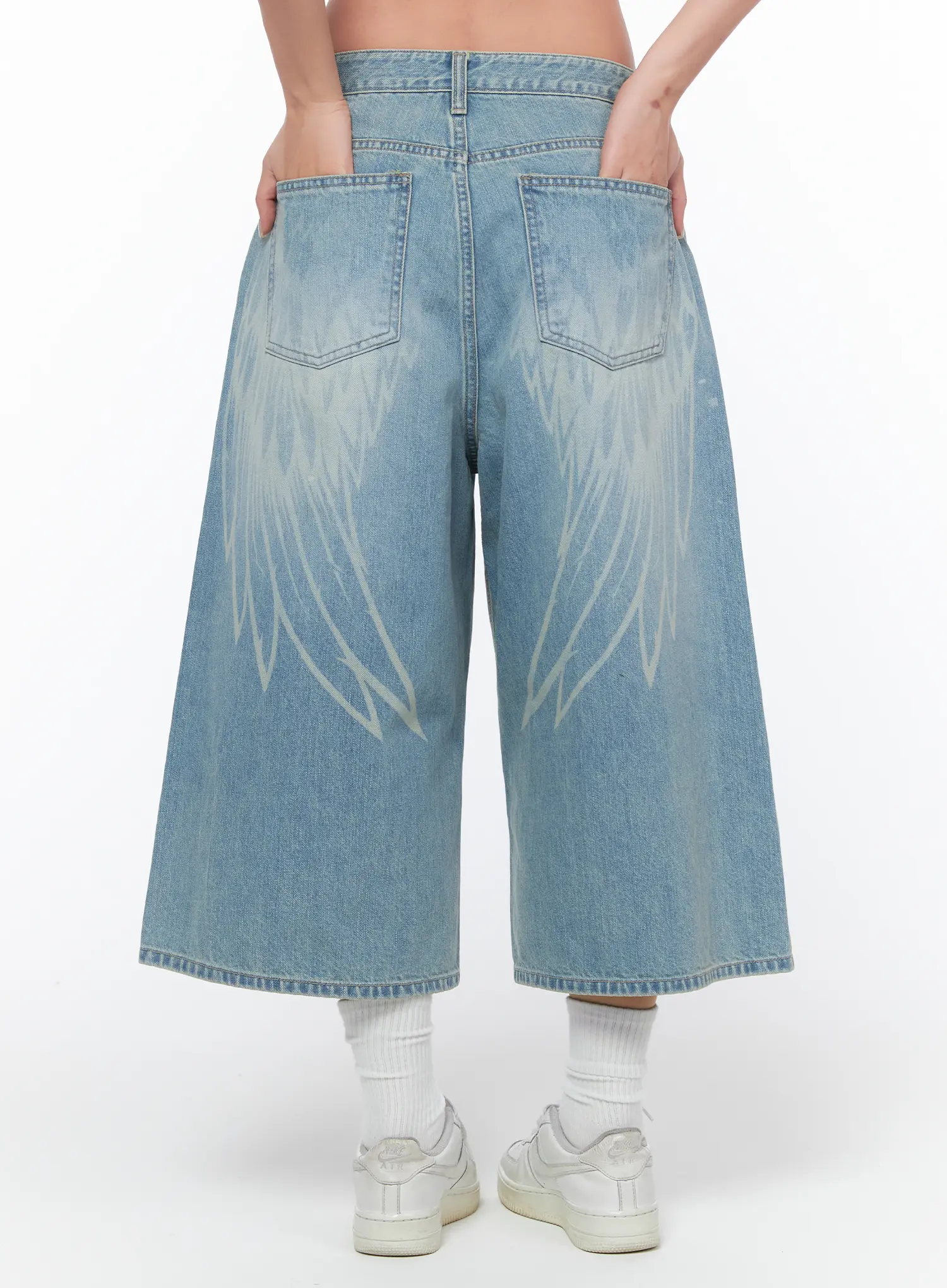 Aolani Angel Wing Bermuda Shorts CA514