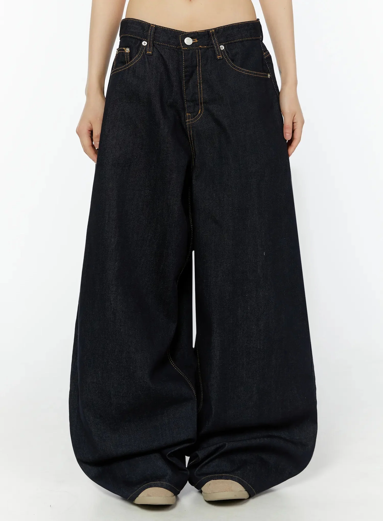 Arlie Wide Leg Jeans CU515