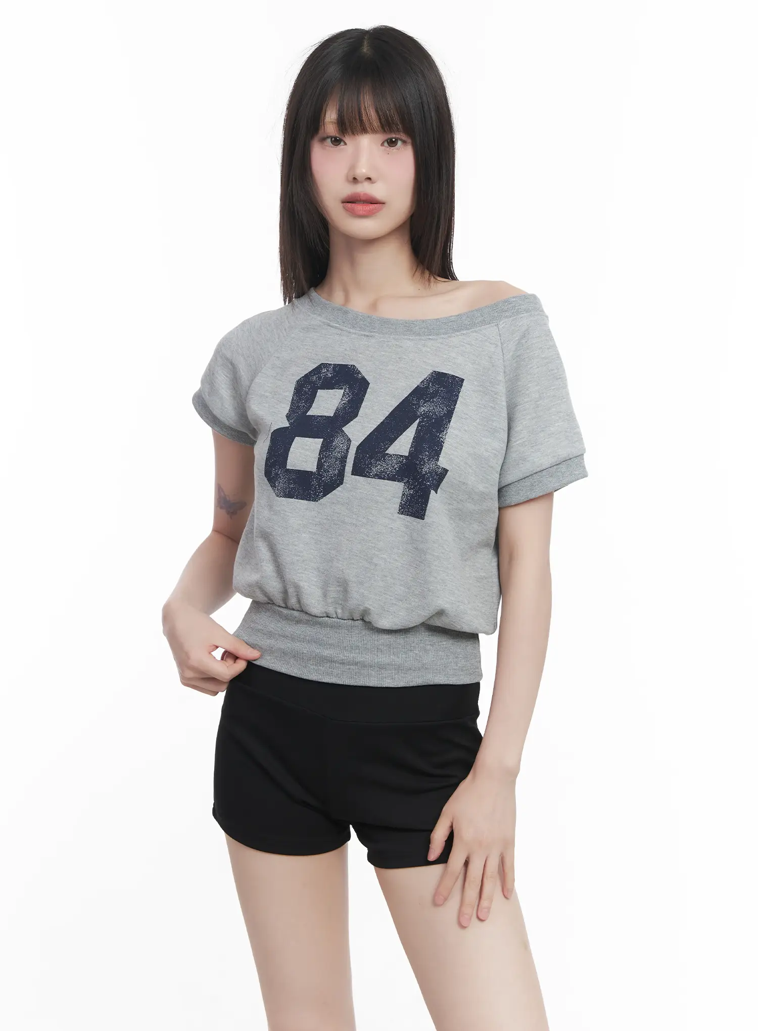 Asymmetric Graphic Relaxed-Fit Crop Top CU518 - Image 2