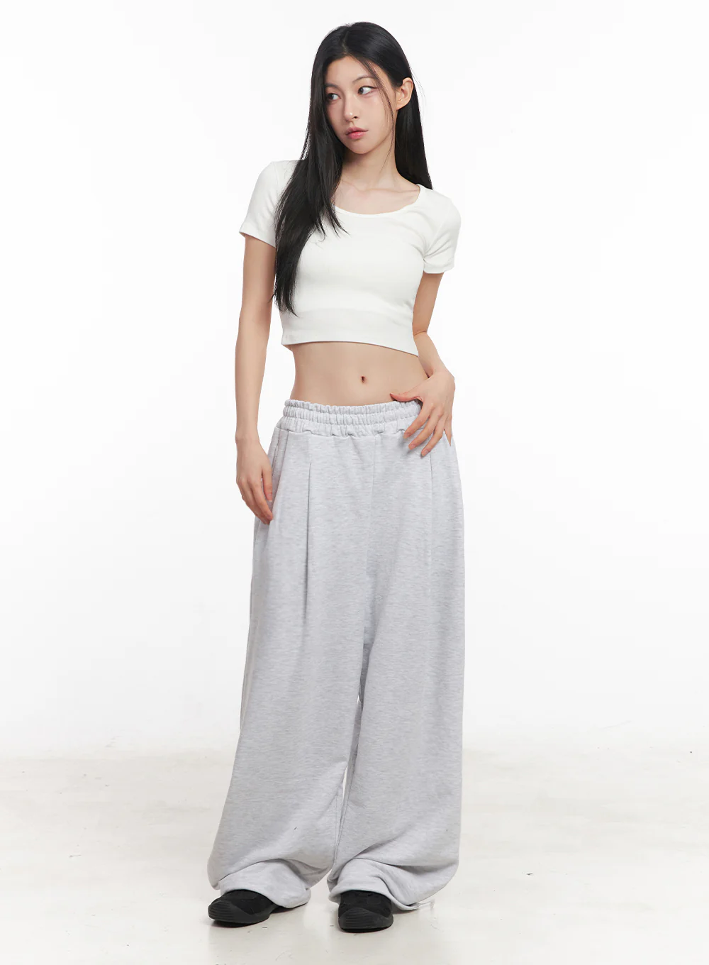 Basic Lounge Crop Tee IY516 - Image 10
