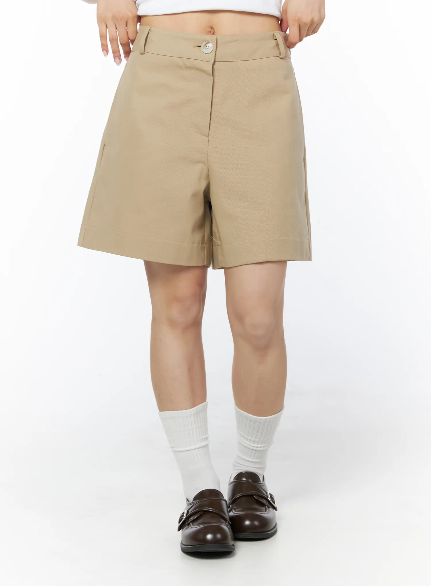 Basic Mid-Length Shorts CY522 - Image 2