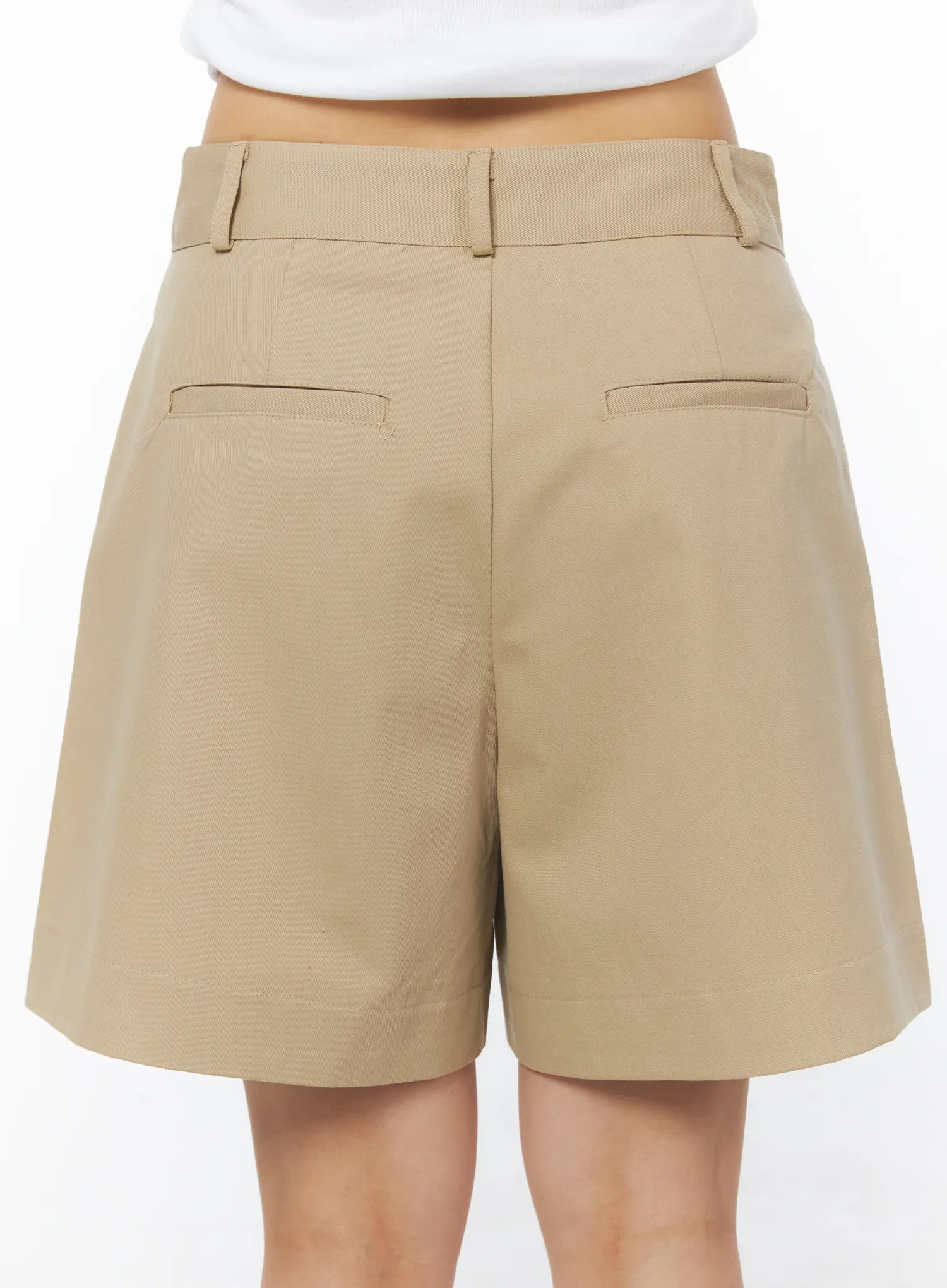 Basic Mid-Length Shorts CY522 - Image 9