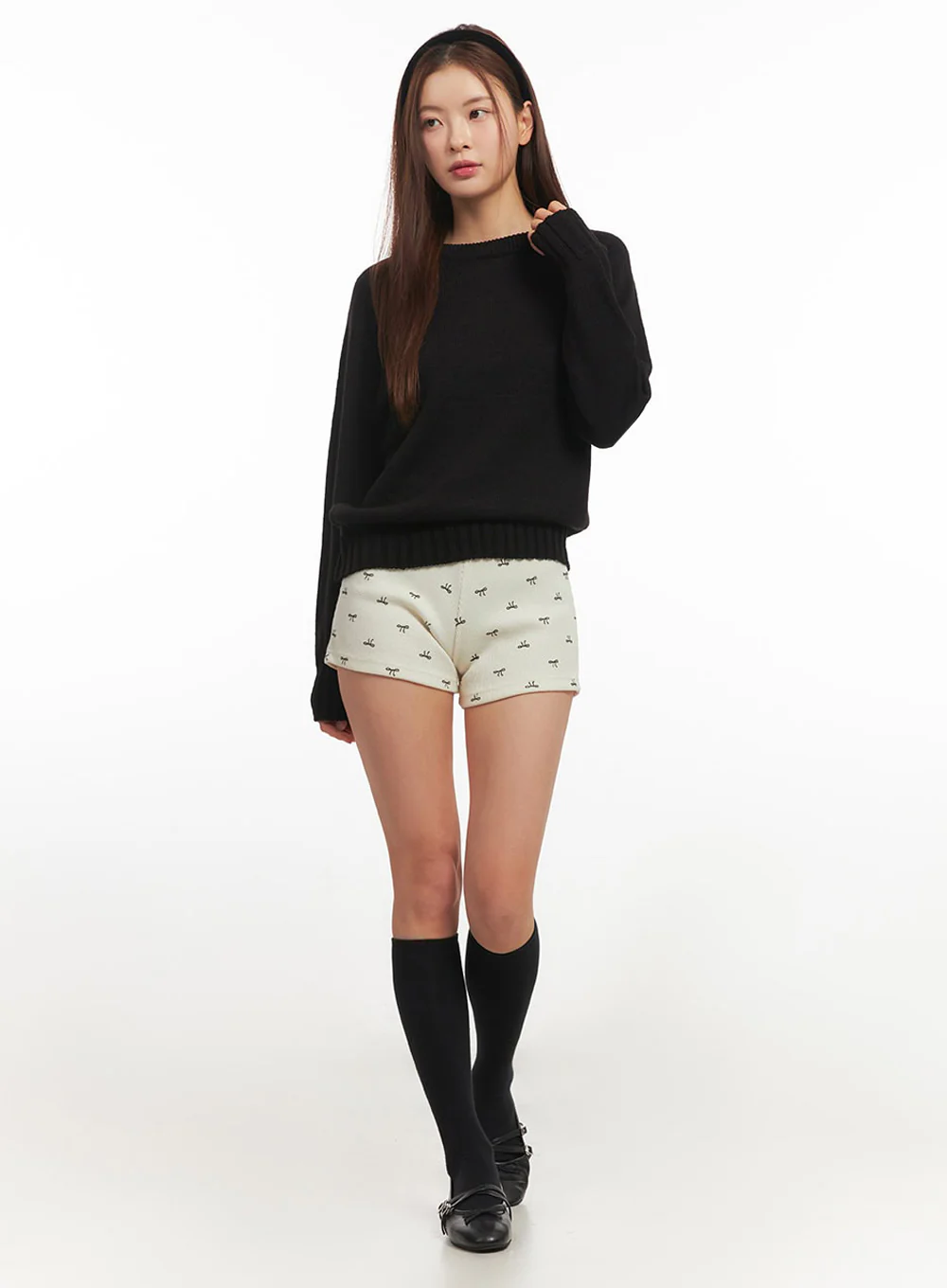 Basic Round Neck Sweater IM513 - Image 14