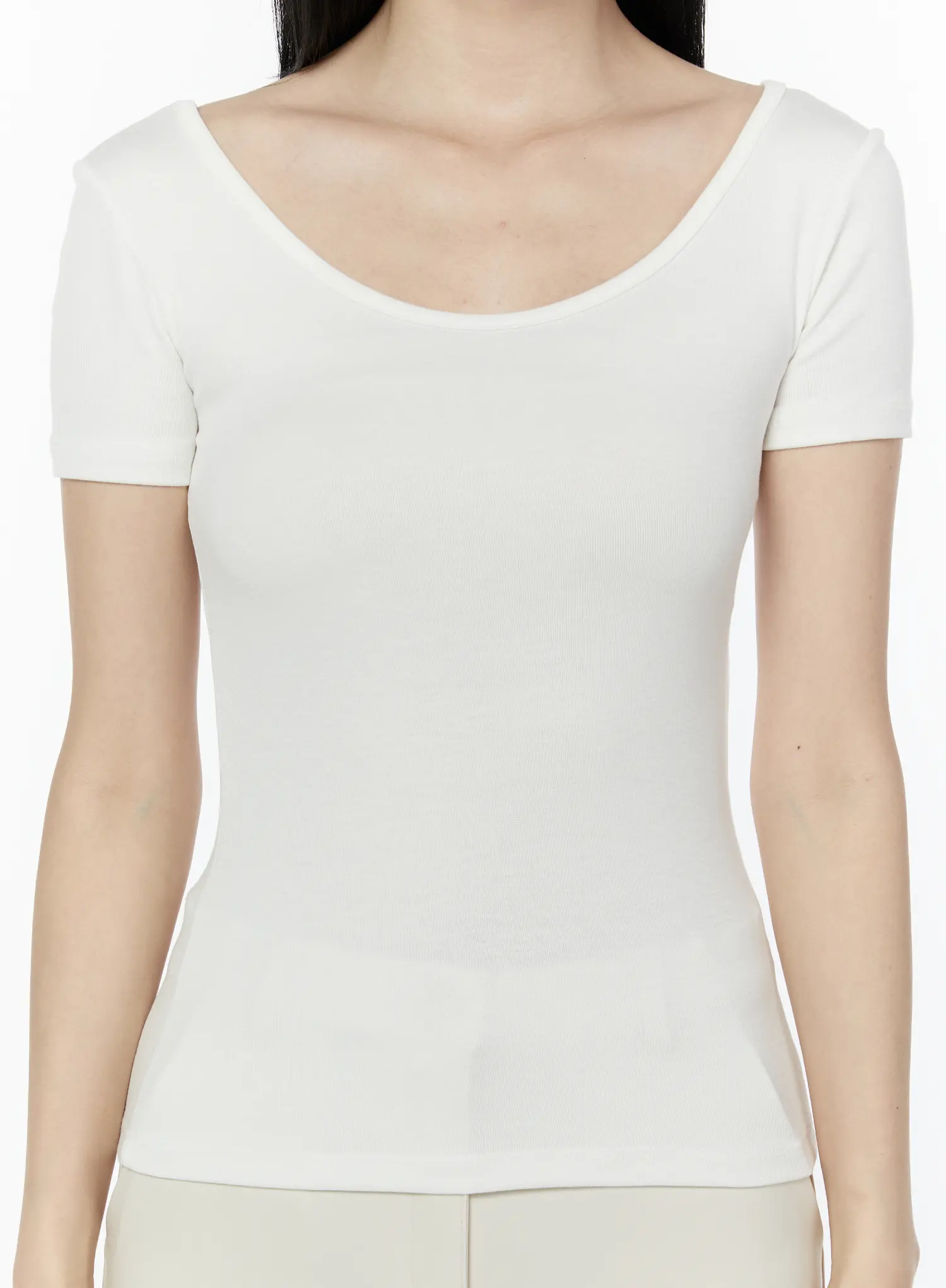 Basic Slim Fit Round Neck Tee IU503 - Image 9