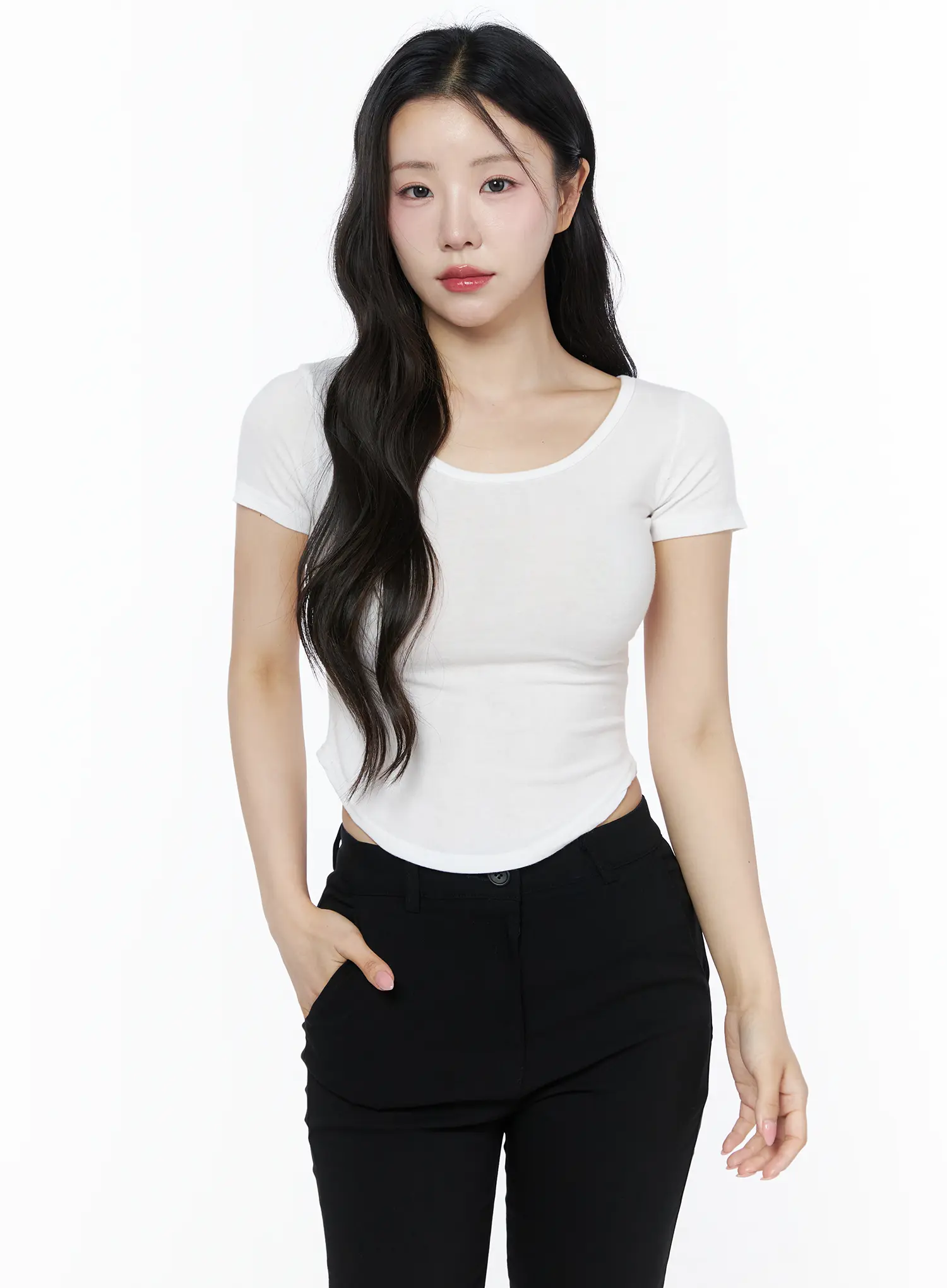 Basic U-Neck Tee IU525 - Image 12