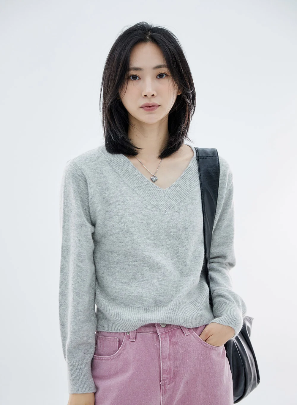 Basic V-Neck Midi Knit OO04 - Image 7