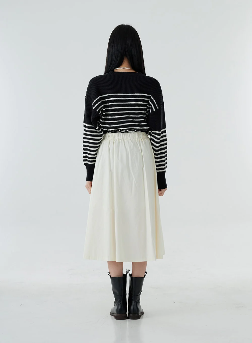 Bending Pleated Long Skirt OO19 - Image 11