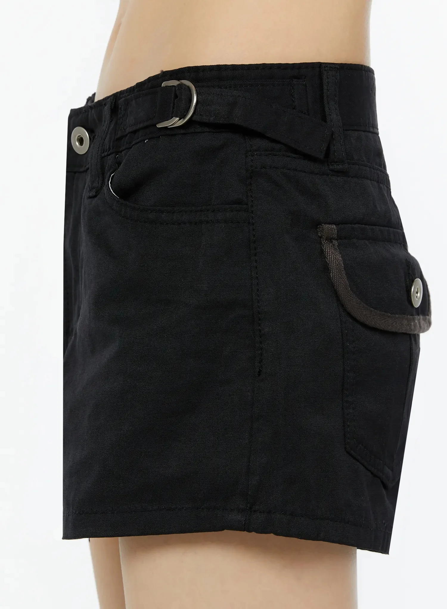 Black Cargo Pocket Shorts IU518 - Image 4
