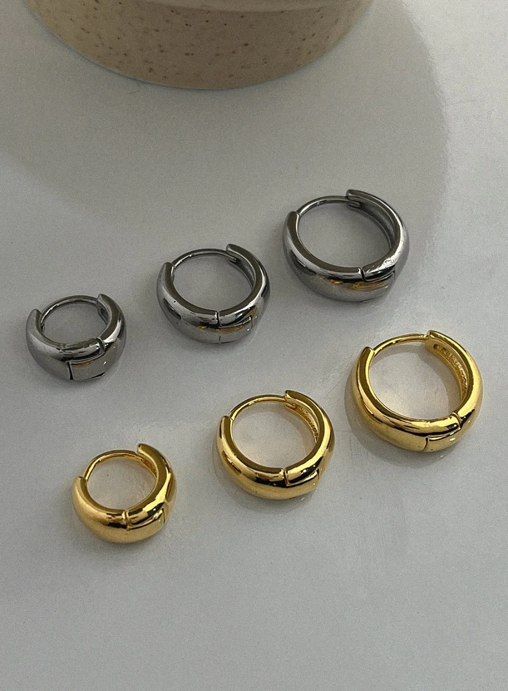 Bold Ring Earrings IL415 - Image 3