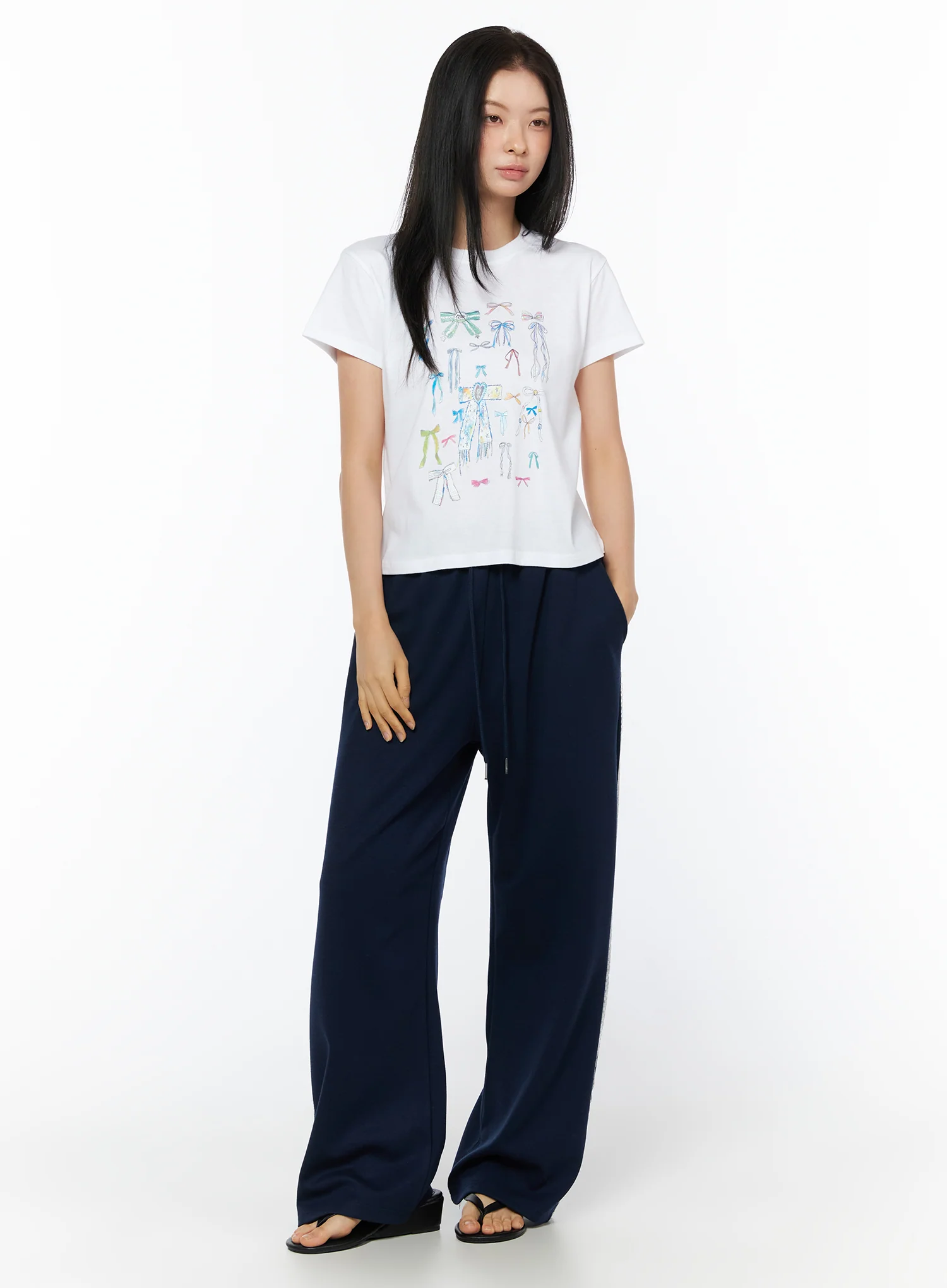 Bow Print Graphic Tee IU516 - Image 6