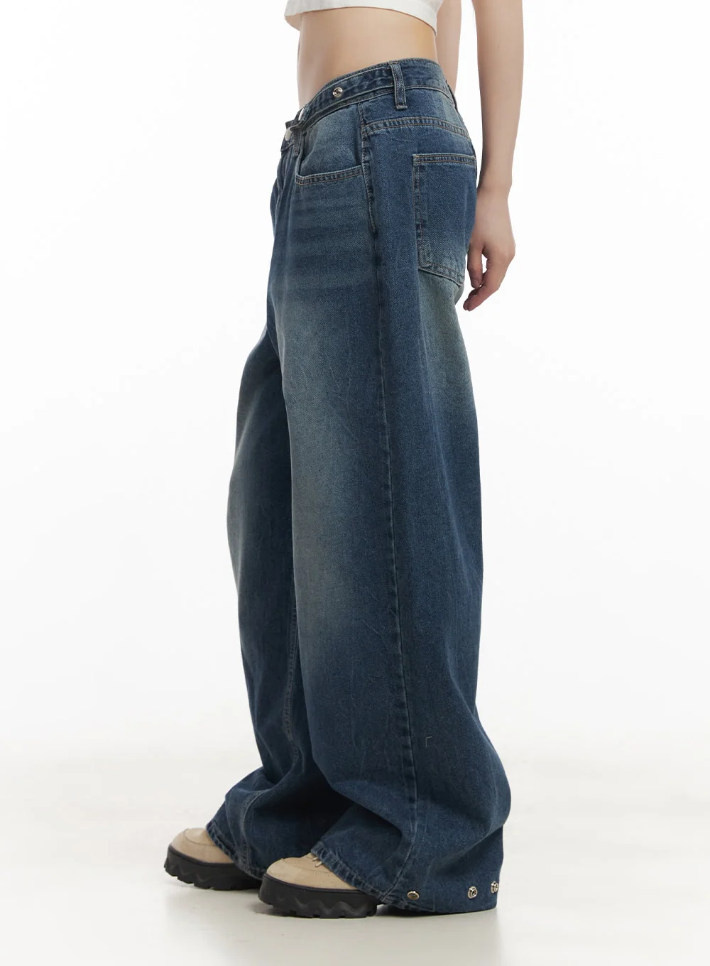 Bri Oversized Buttoned Baggy Jeans CF518 - Image 4