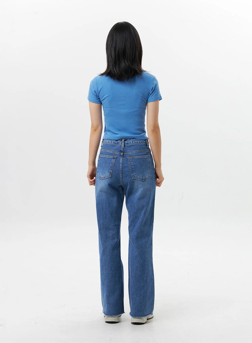 Buttoned U-Neck Crop Tee OG318 - Image 10