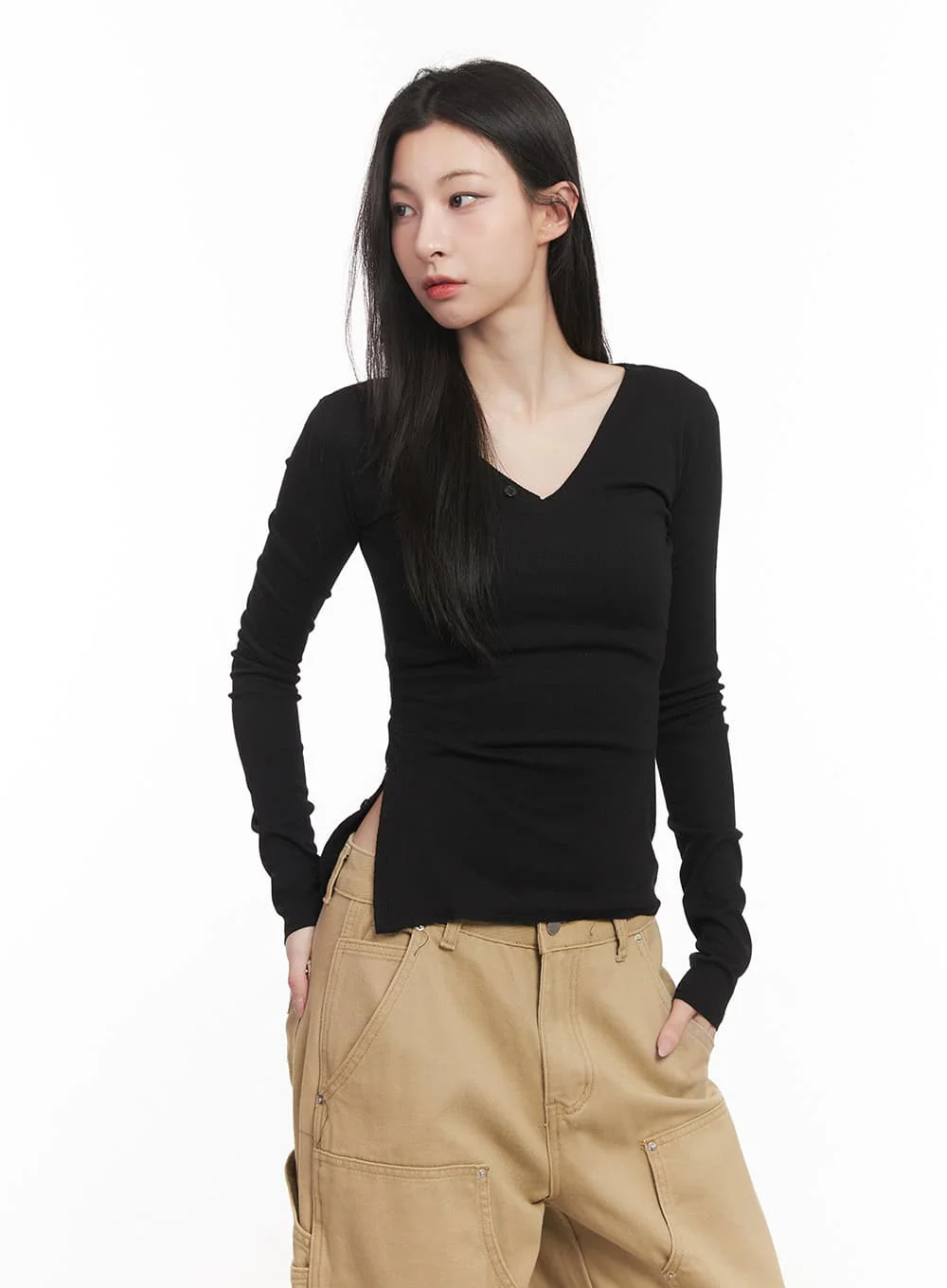 Buttoned V-Neck Long-Sleeve Top CM518 - Image 13