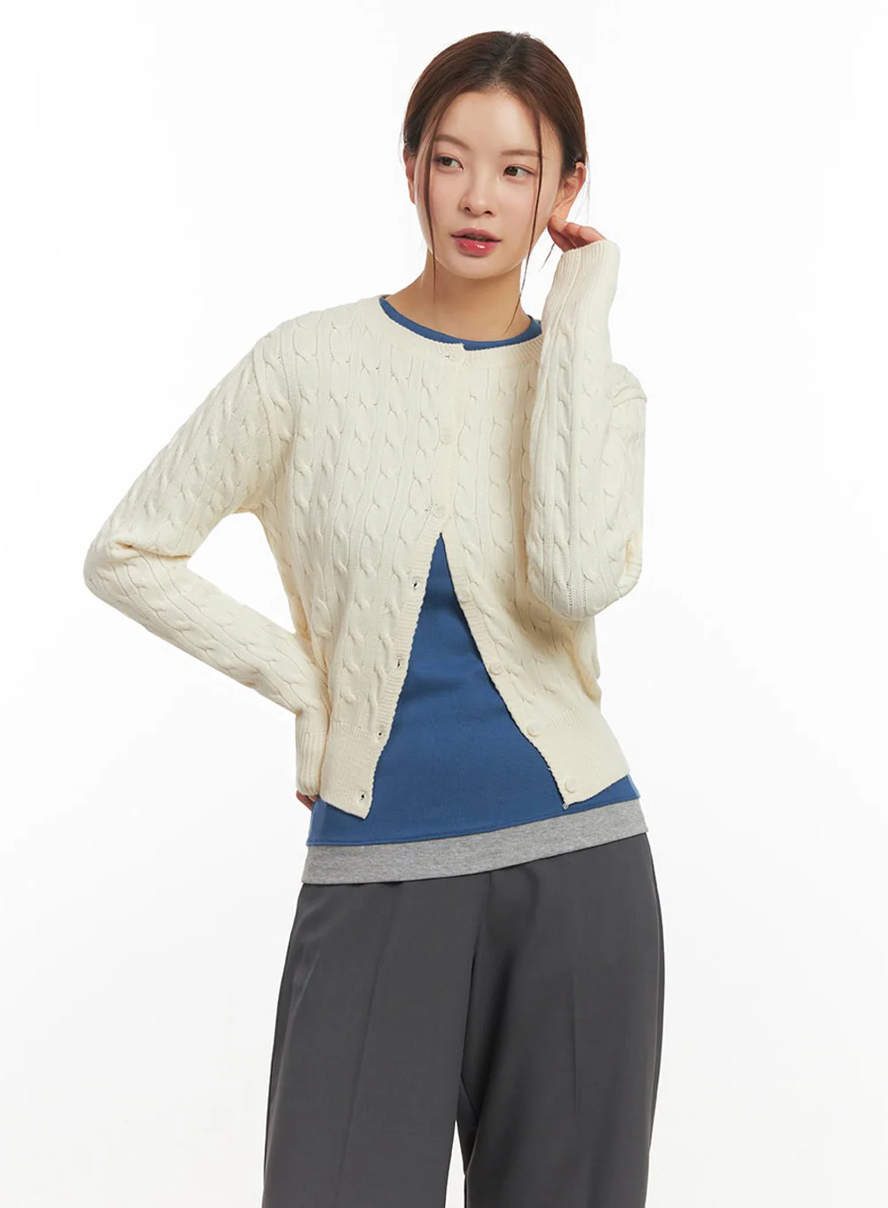 Cable-Knit Buttoned Cardigan IM524 - Image 10