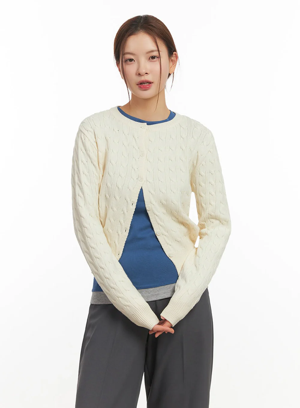 Cable-Knit Buttoned Cardigan IM524 - Image 15
