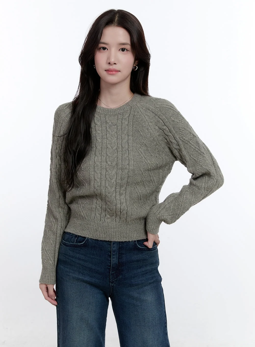 Cable Knit Round Neck Sweater ON418 - Image 10