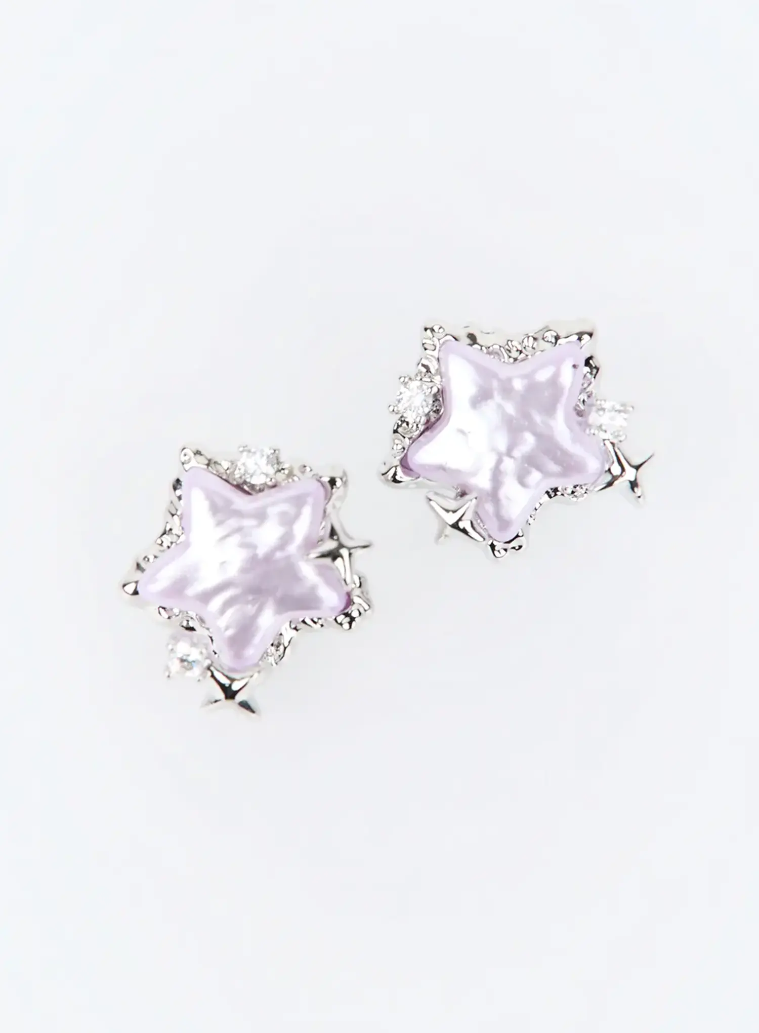 Camus Earring IU503