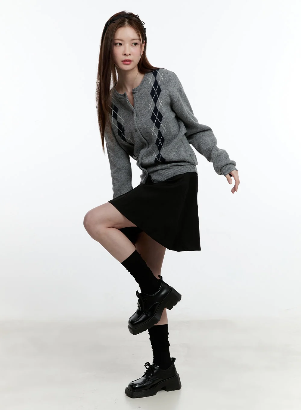 Cashmere-Blend Argyle Buttoned Cardigan CM521 - Image 3