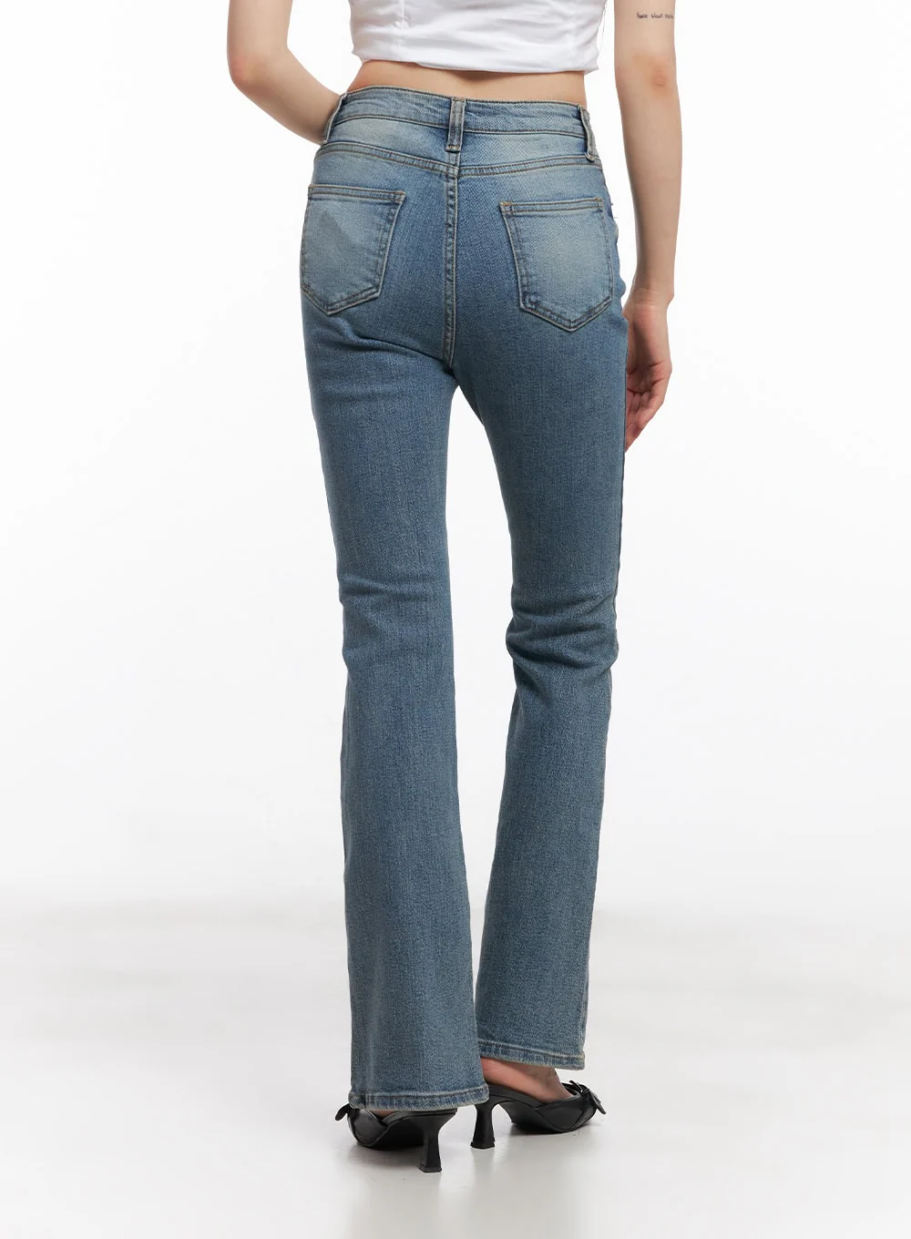 Cassy Slim Washed Flared Jeans CY512 - Image 7