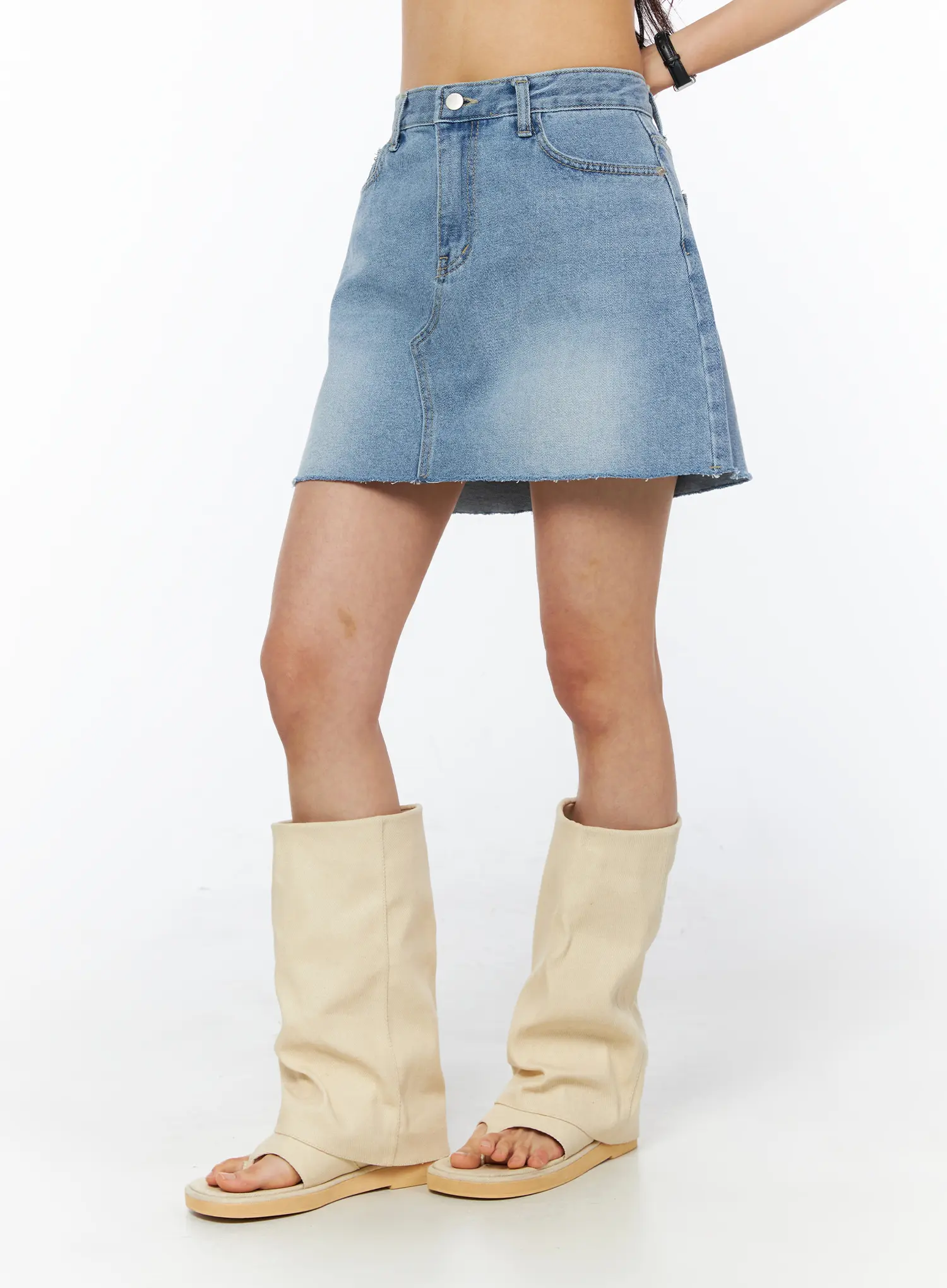 Casual Denim Mini Skirt CU522 - Image 4
