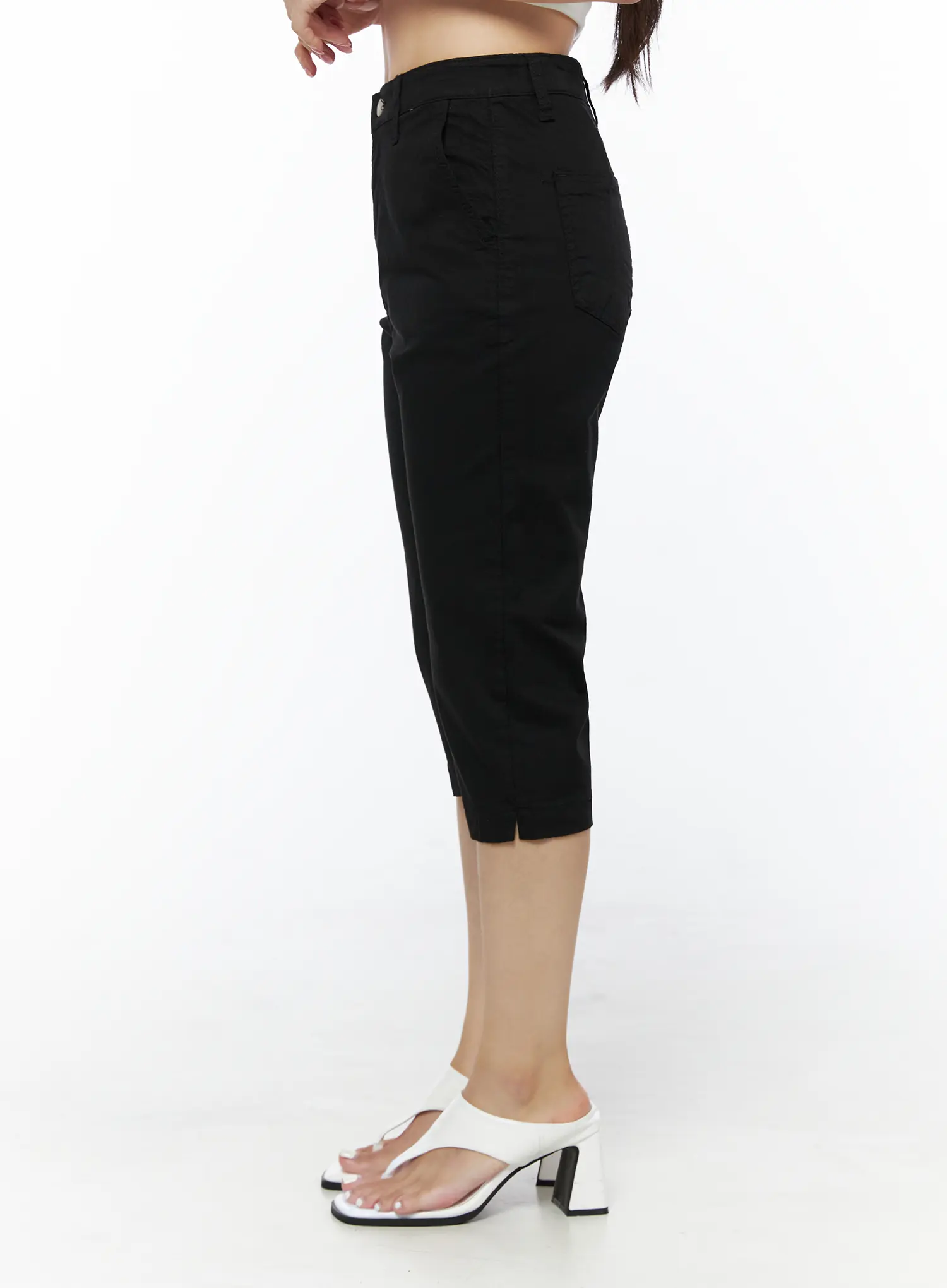 Casual Slim-Fit Capri Pants IU525 - Image 3