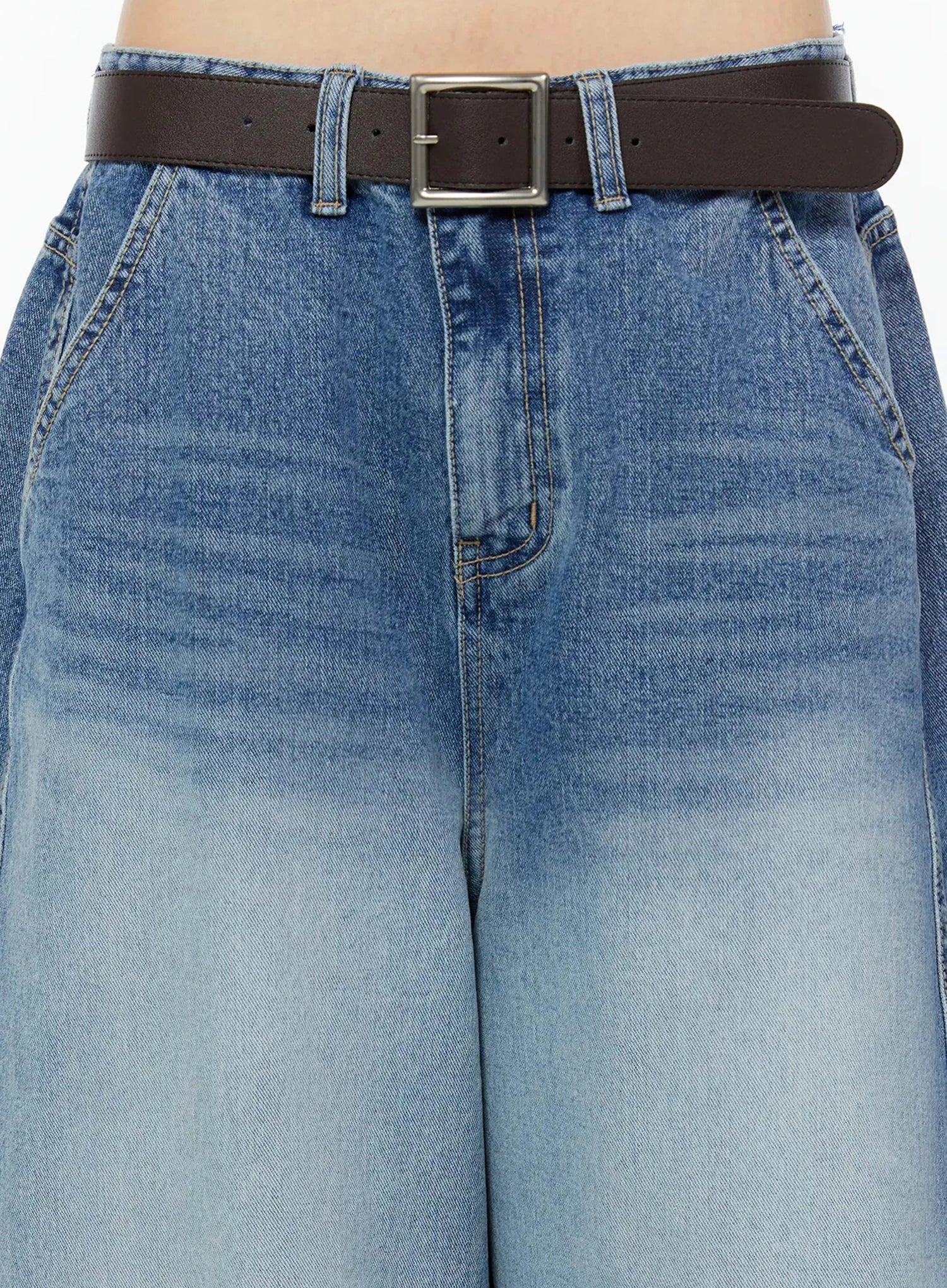 Celie Baggy Pin-Tuck Jeans CU515 - Image 4