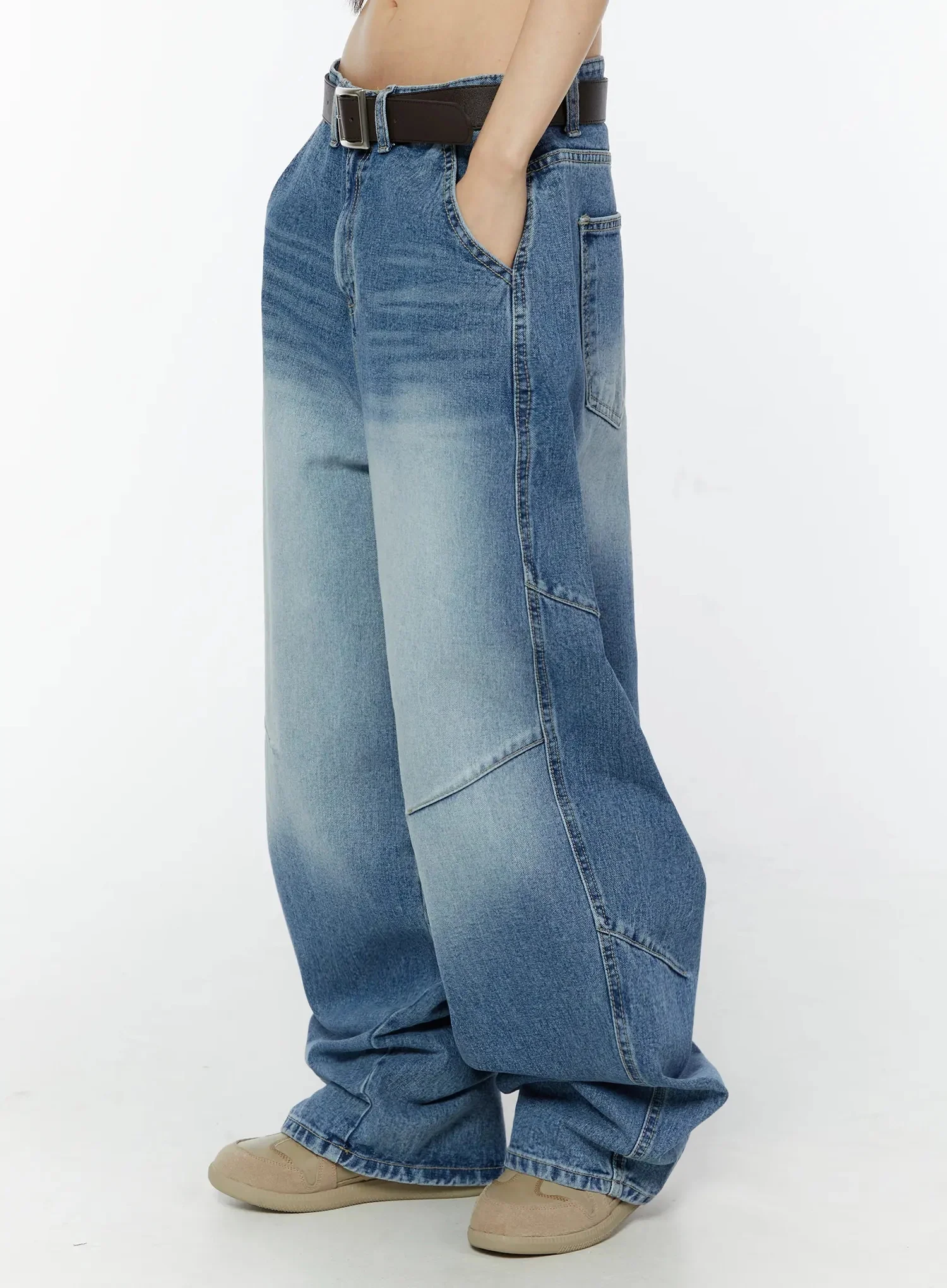 Celie Baggy Pin-Tuck Jeans CU515 - Image 5