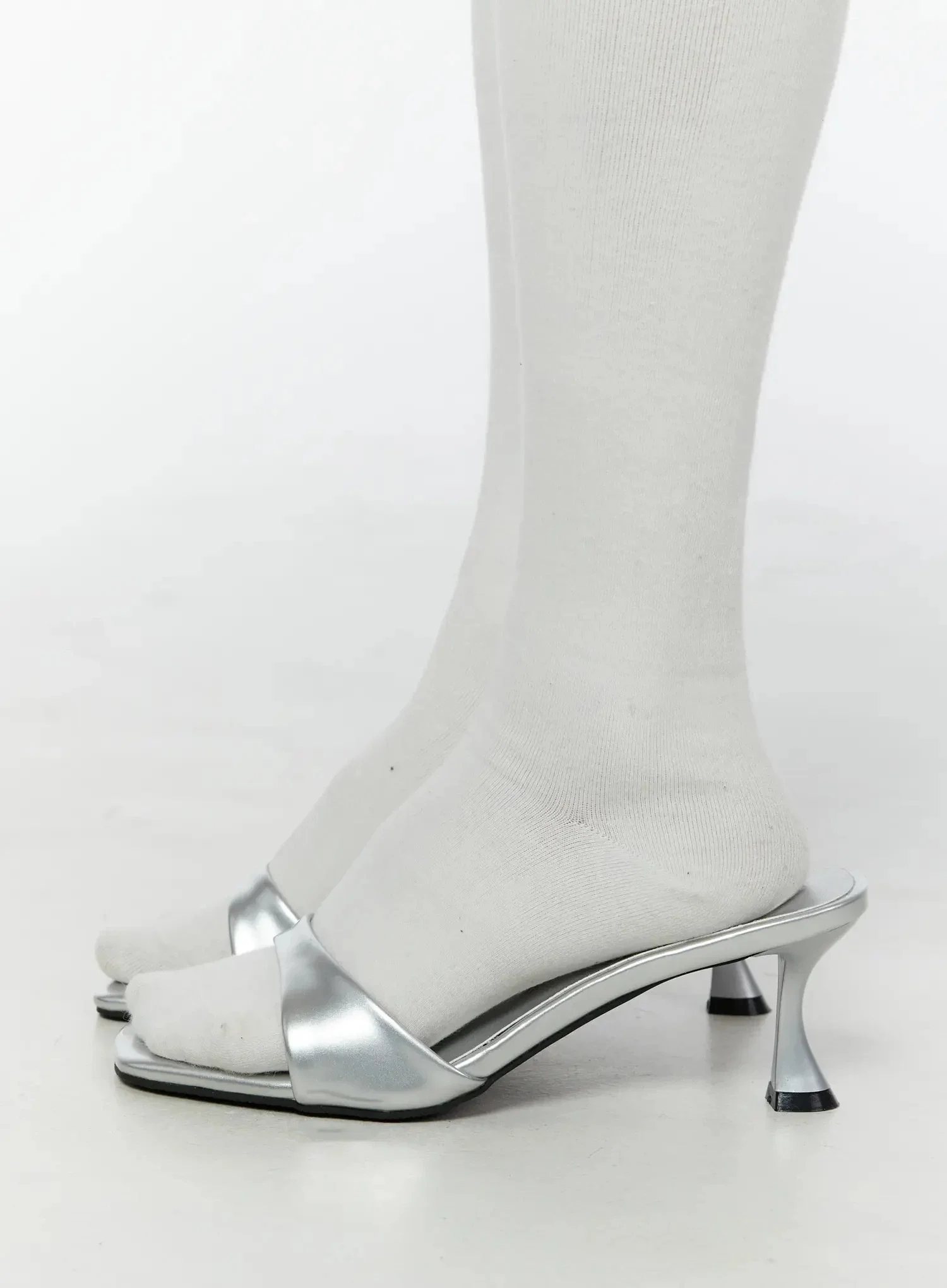 Chic Metallic Mule Sandals IU518 - Image 5