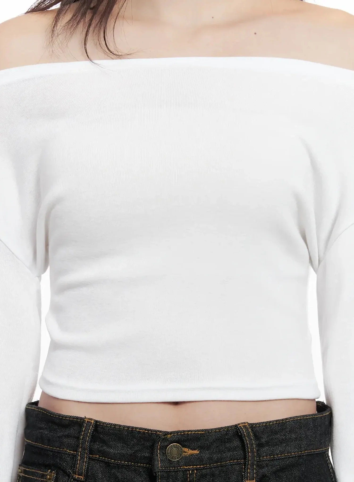 Chic Off-Shoulder Cropped Tee IN514 - Image 4