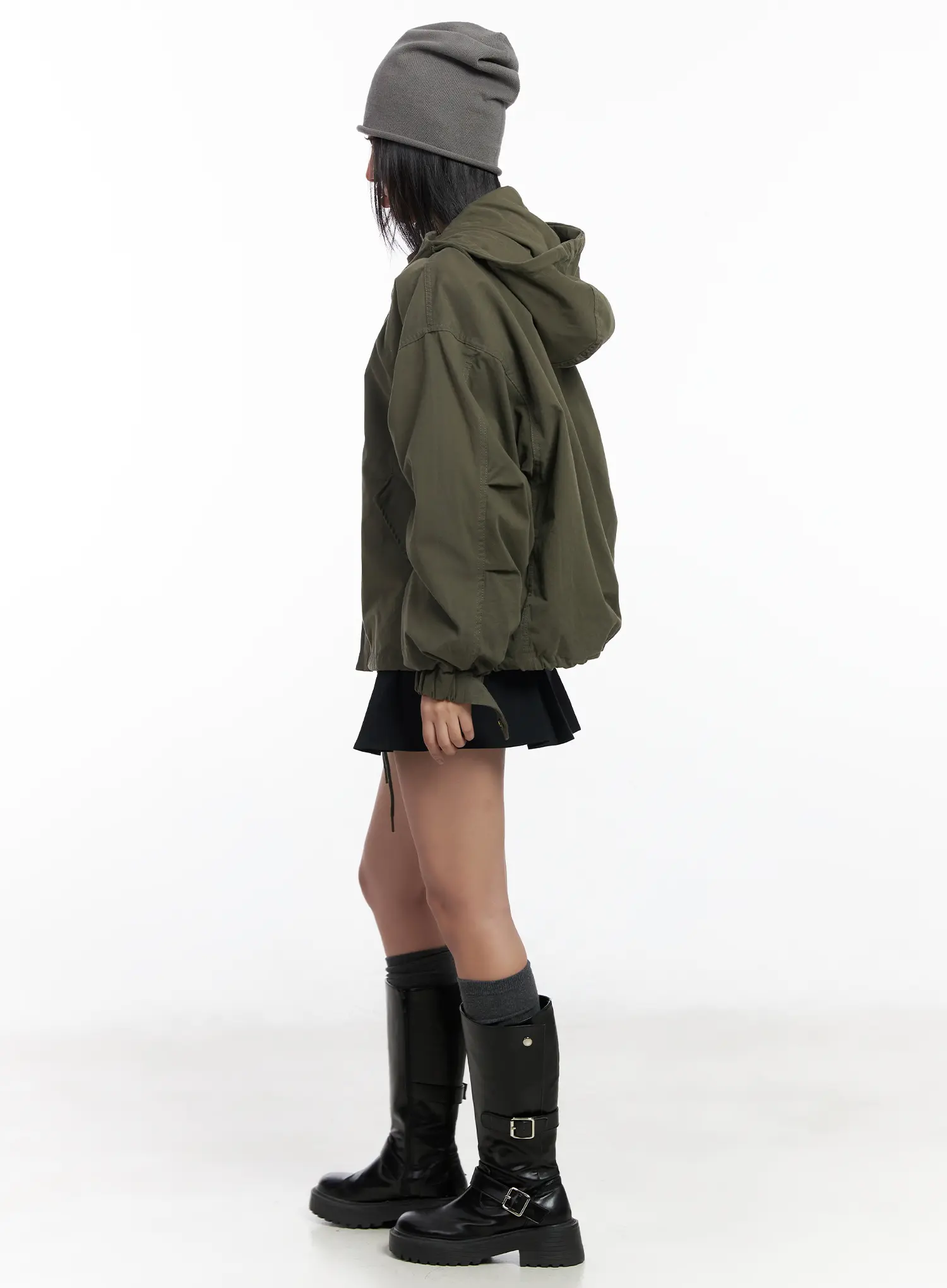 Chic Pleated Cargo Mini Skirt CF503 - Image 4