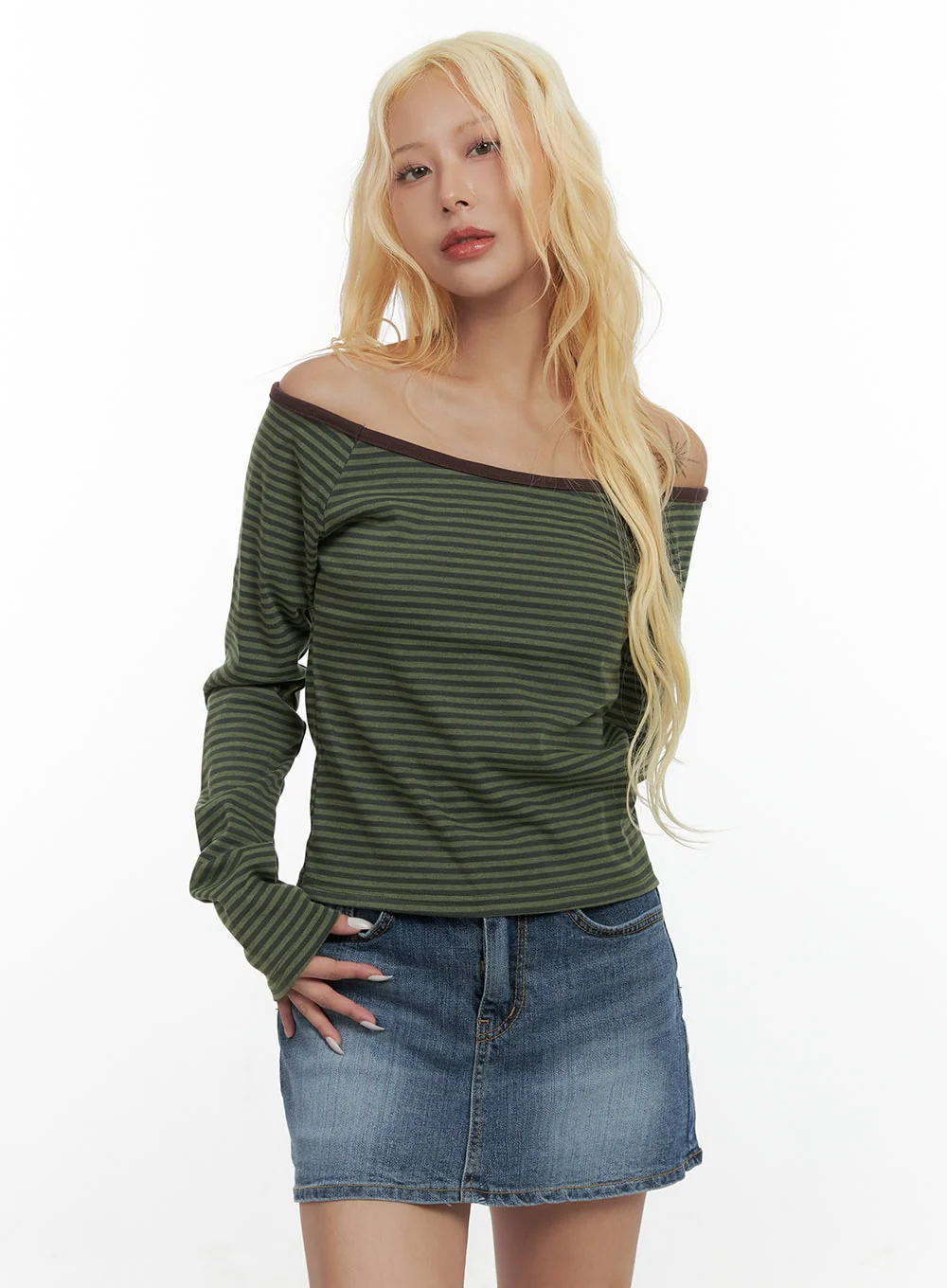Chic Striped Off-Shoulder Long Sleeve CS425