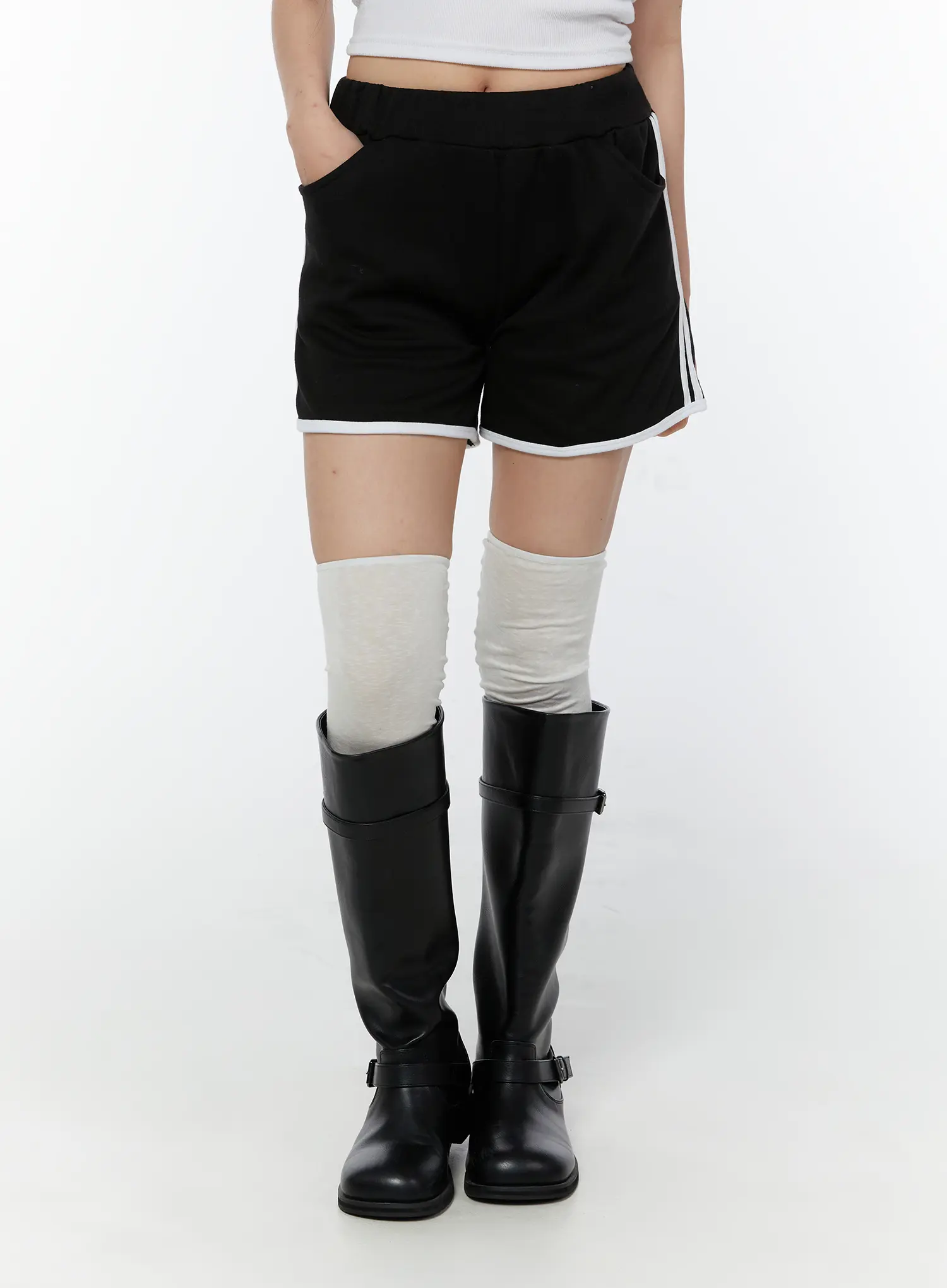 Chic Track Training Shorts CY518 - Image 18