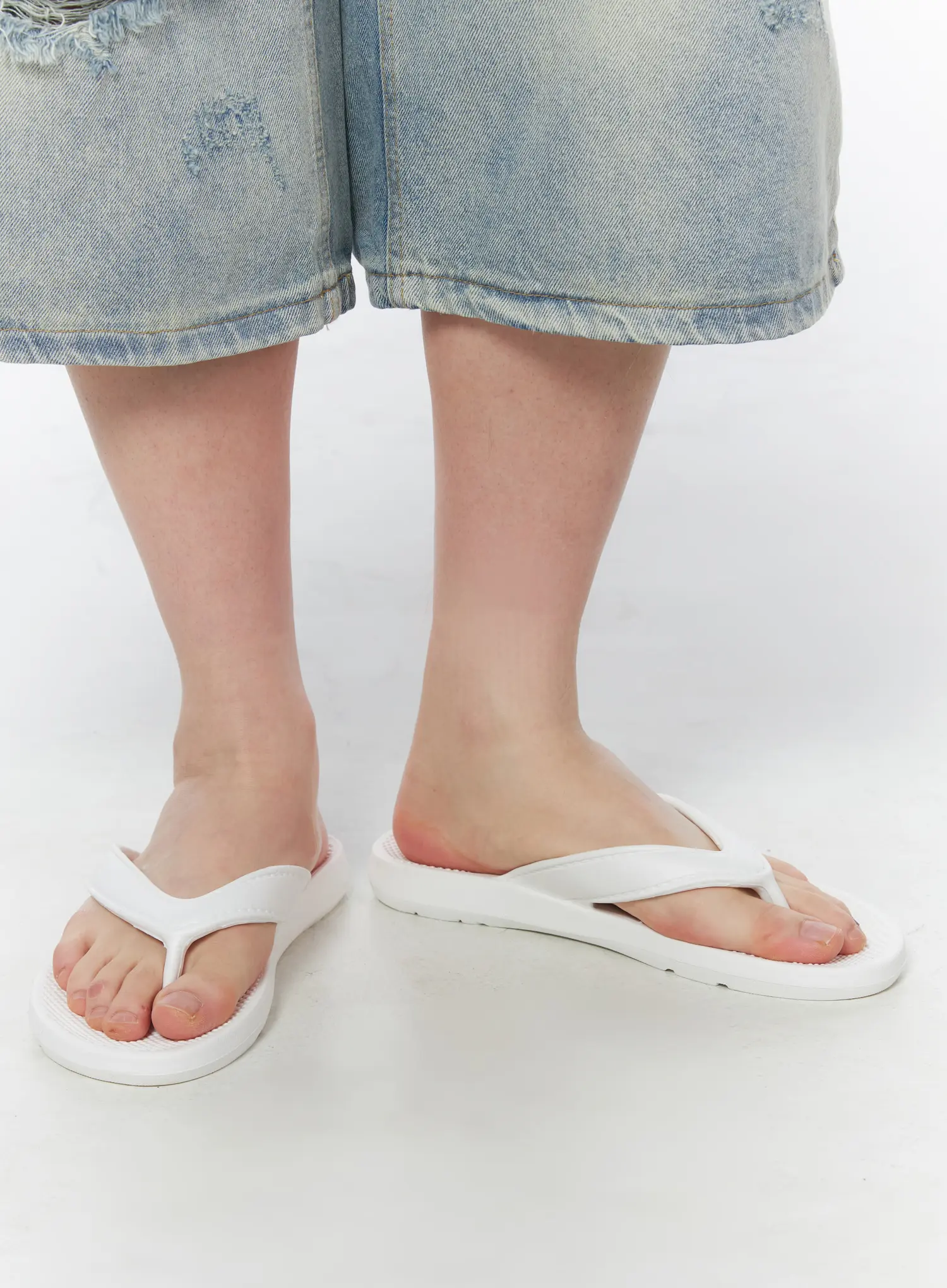 Classic Beach Slippers IY519 - Image 2