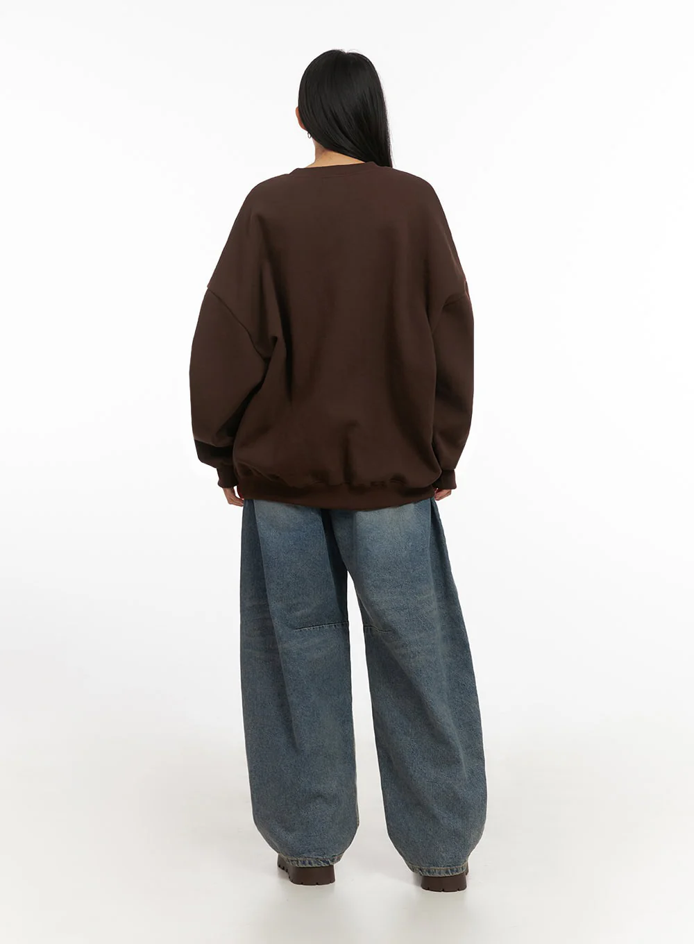Classic Oversized Crew Neck IJ503 - Image 11