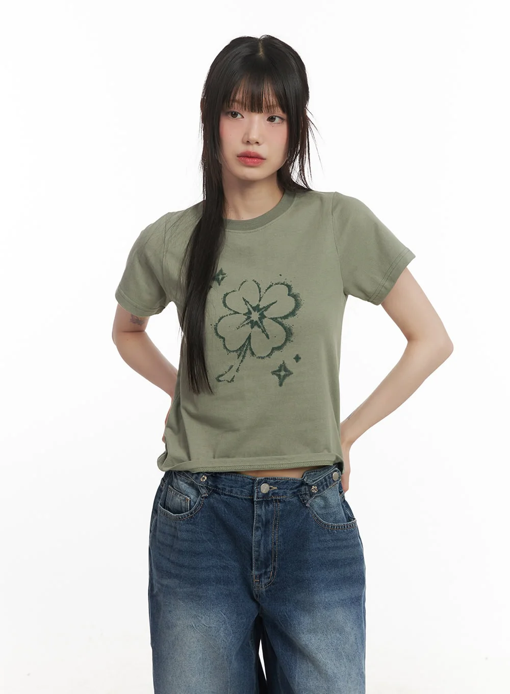 Clover Graphic Crop Top CF518 - Image 11
