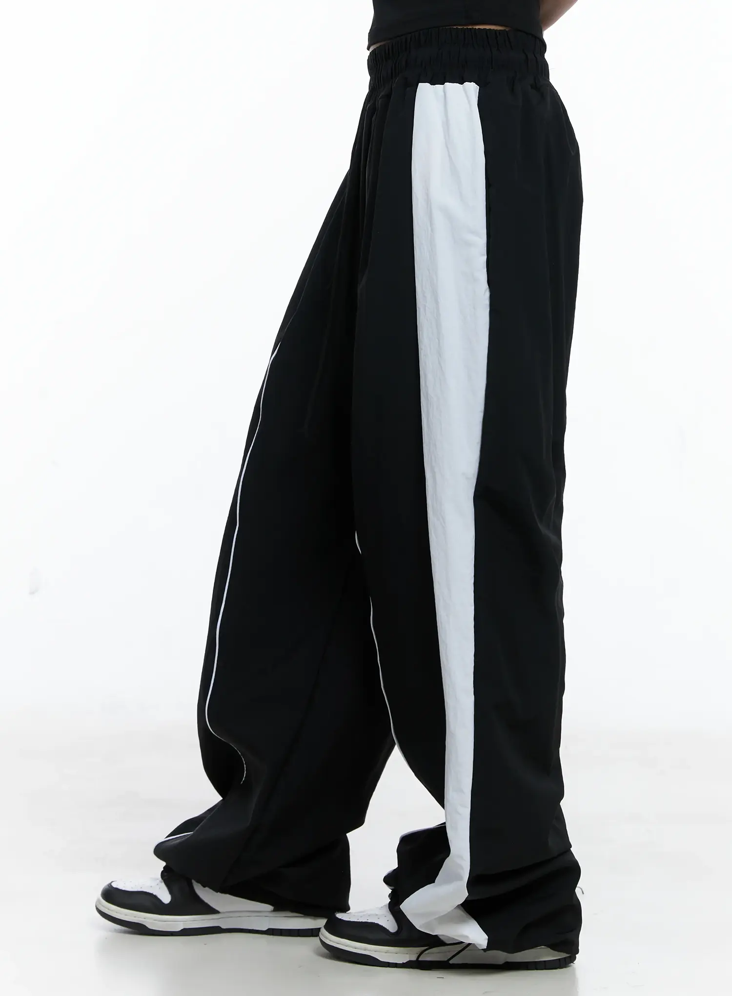 Contrast Stripe Nylon Track pants CS505 - Image 3