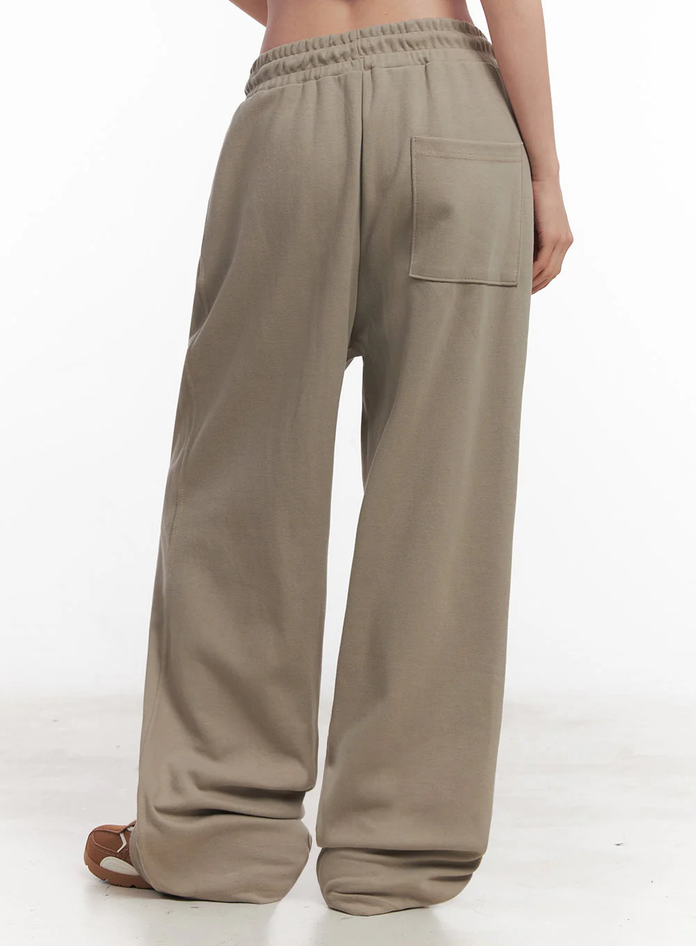 Cotton Pintuck Wide-Fit Sweatpants IY516 - Image 11