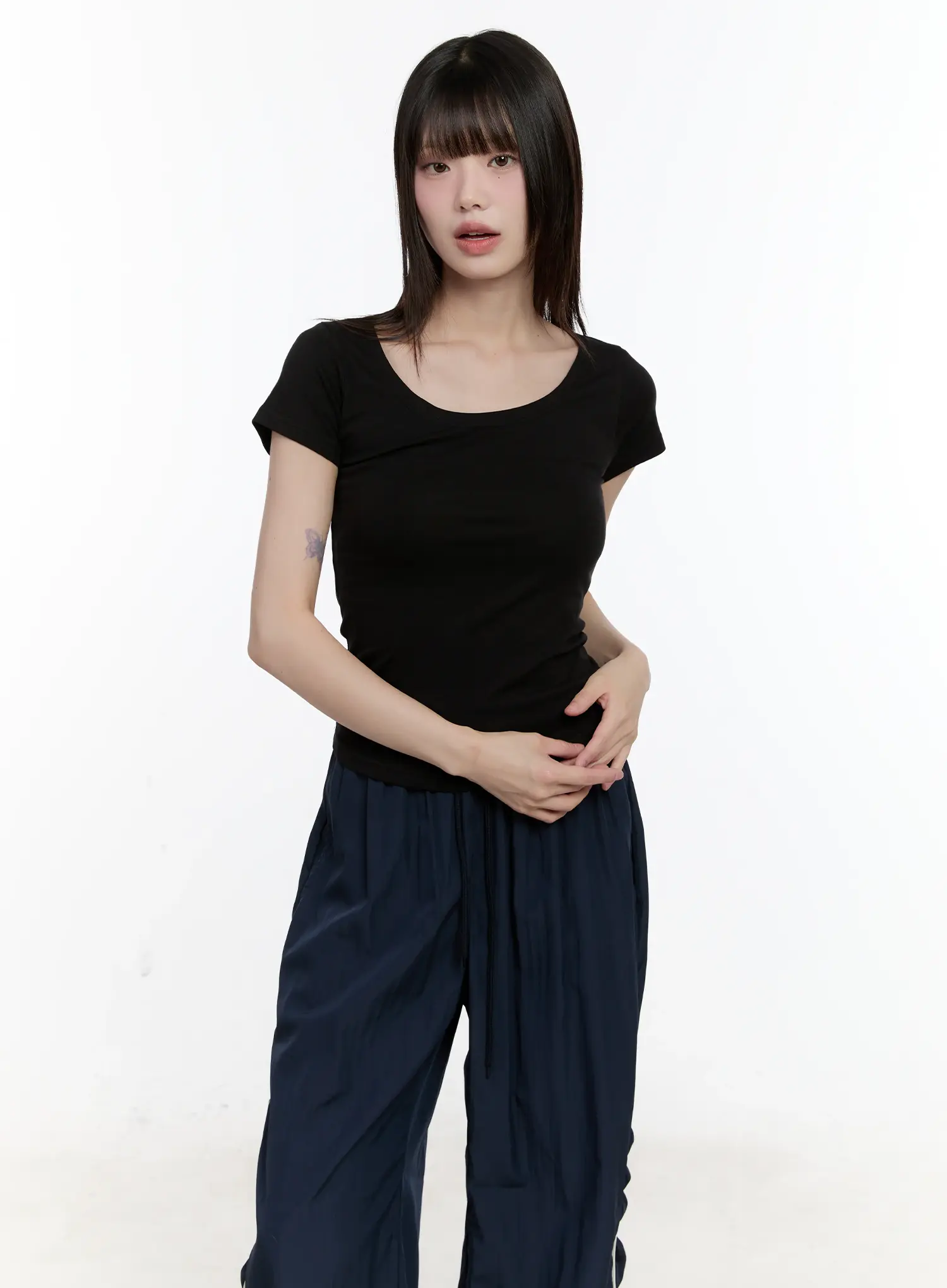 Cotton U-Neck Essential Top CL504 - Image 11