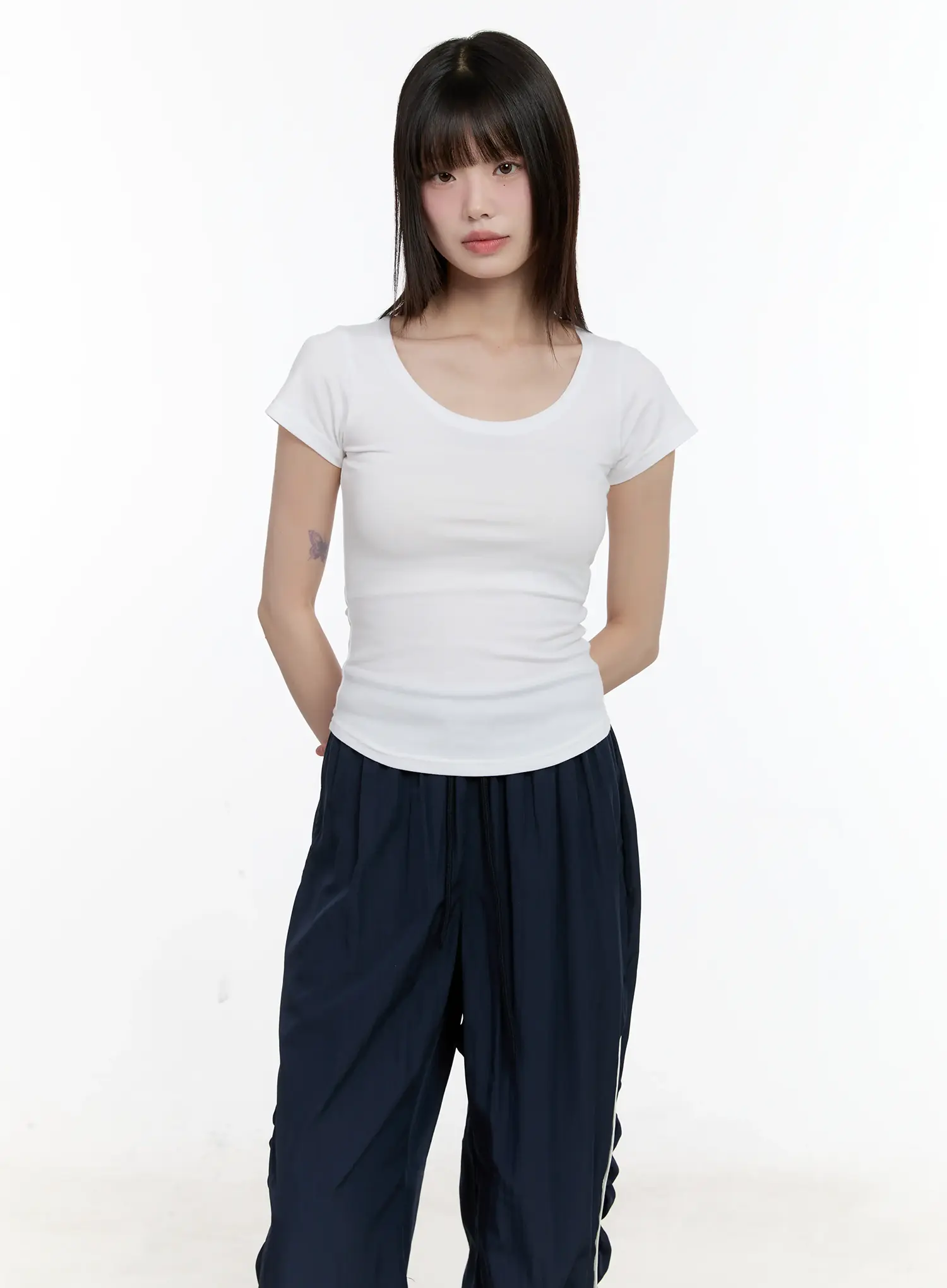 Cotton U-Neck Essential Top CL504 - Image 2