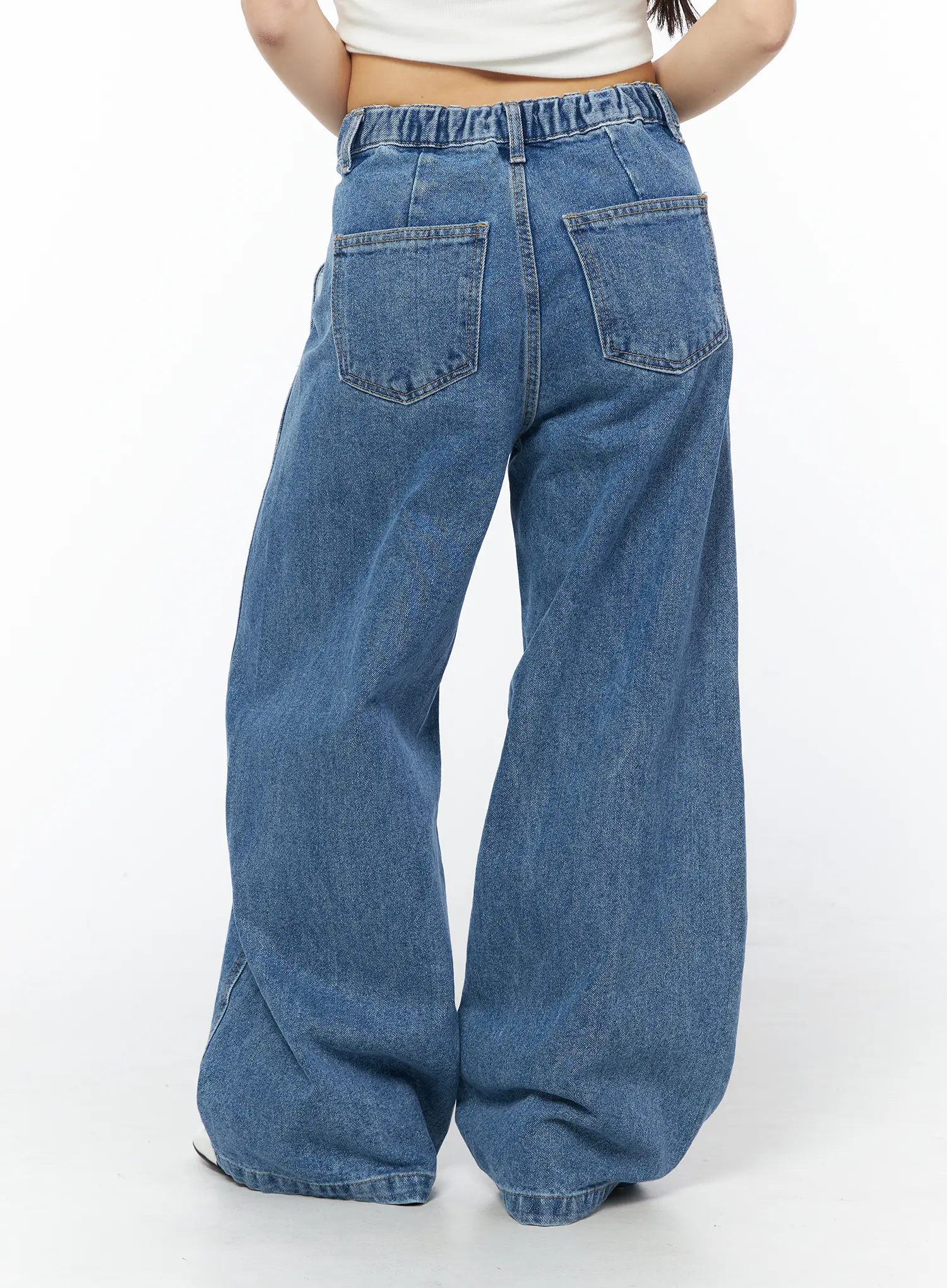 Courtney Studded Wide Leg Jeans CD805 - Image 4