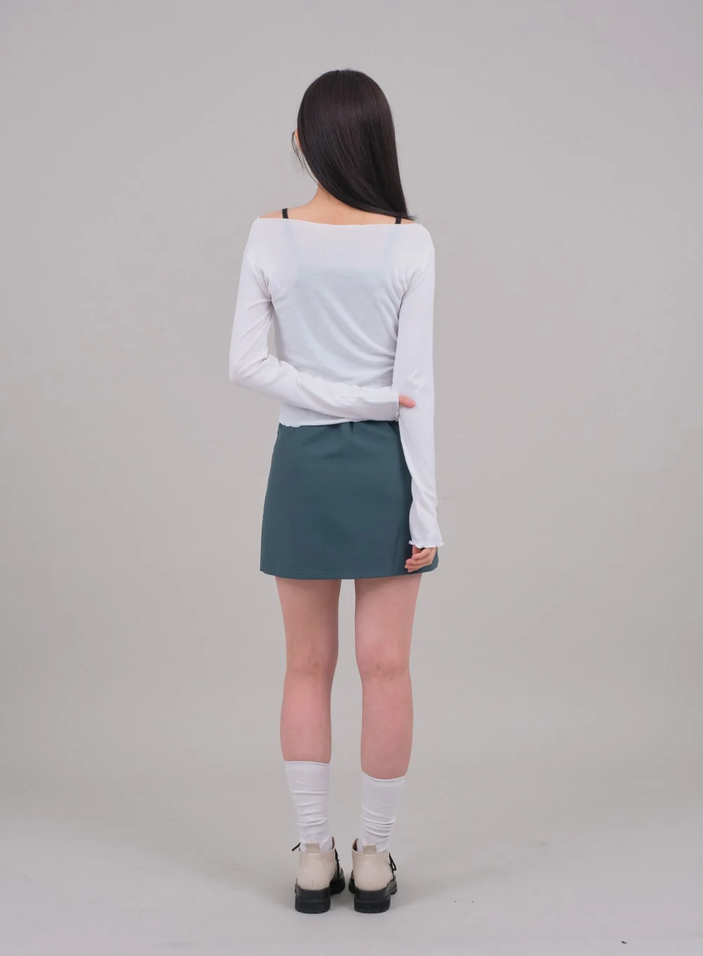 Cropped Long Sleeve Top with Front Shirring C2701 - Image 13