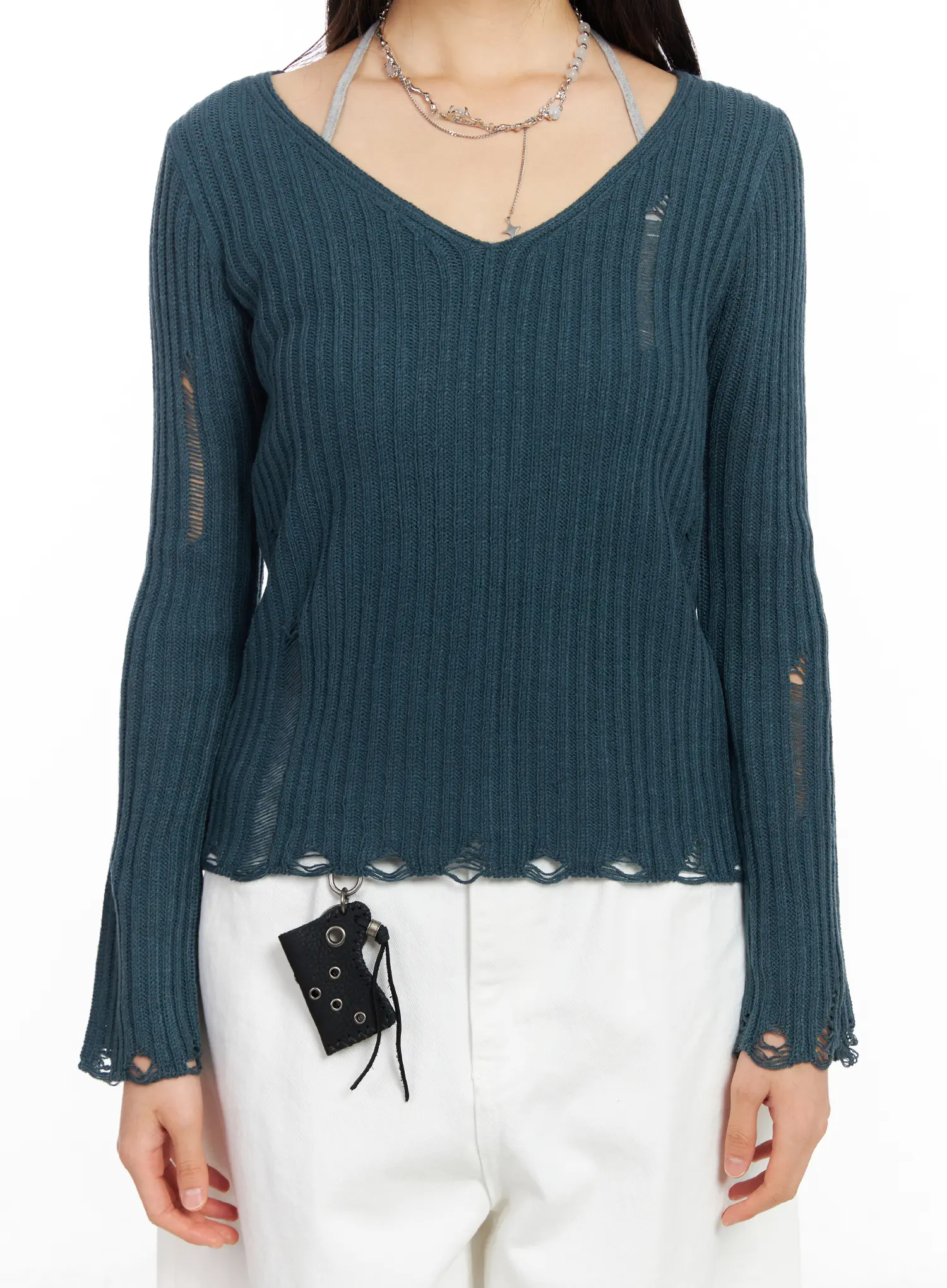 Distressed V-Neck Knit Sweater CF504 - Image 4